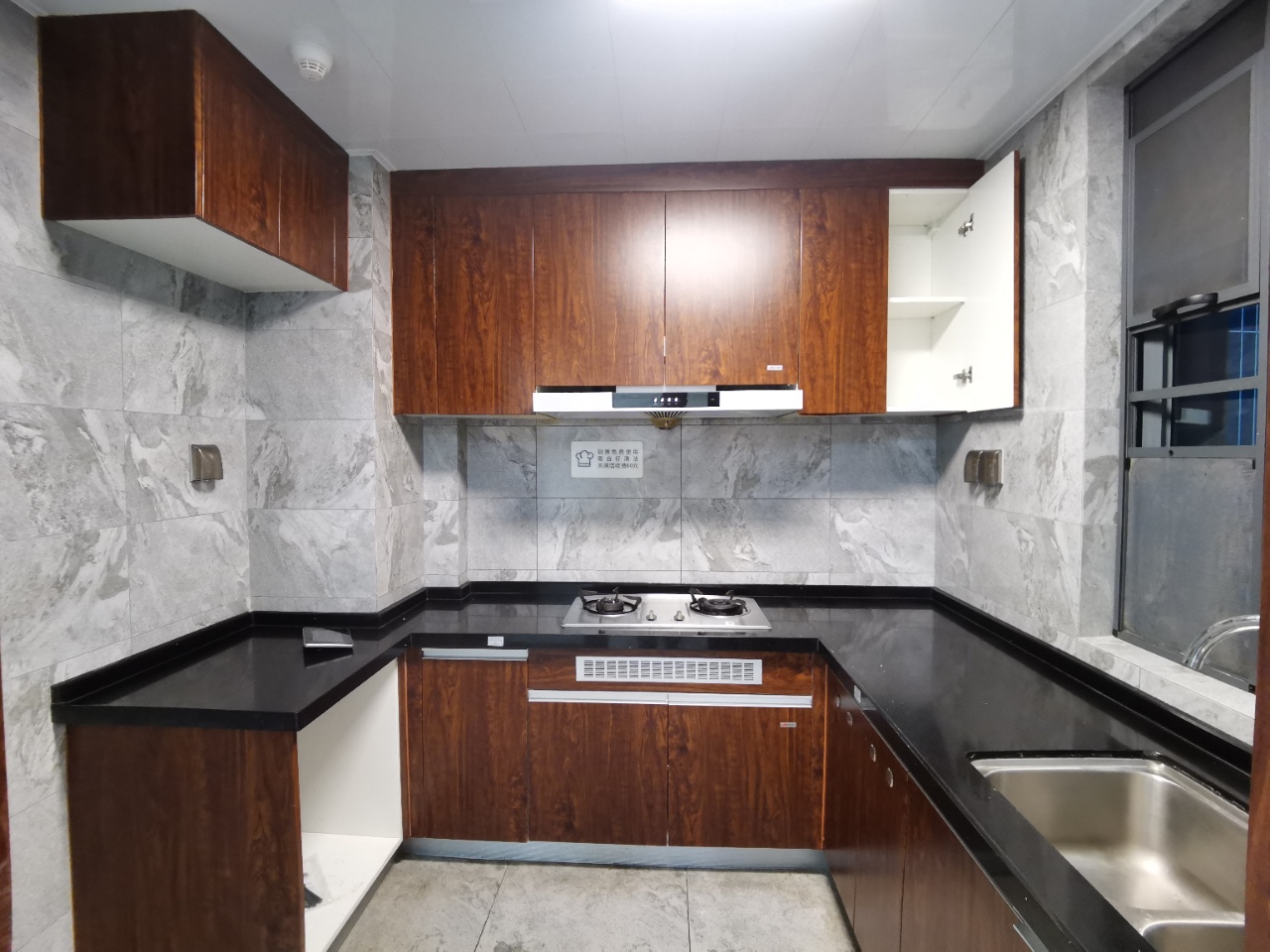 碧桂园滨海国际一期(2602地块)  3室2厅1卫    265.0万 碧桂园滨海国际一期(2602地块)  3室2厅1卫    265.0万客厅