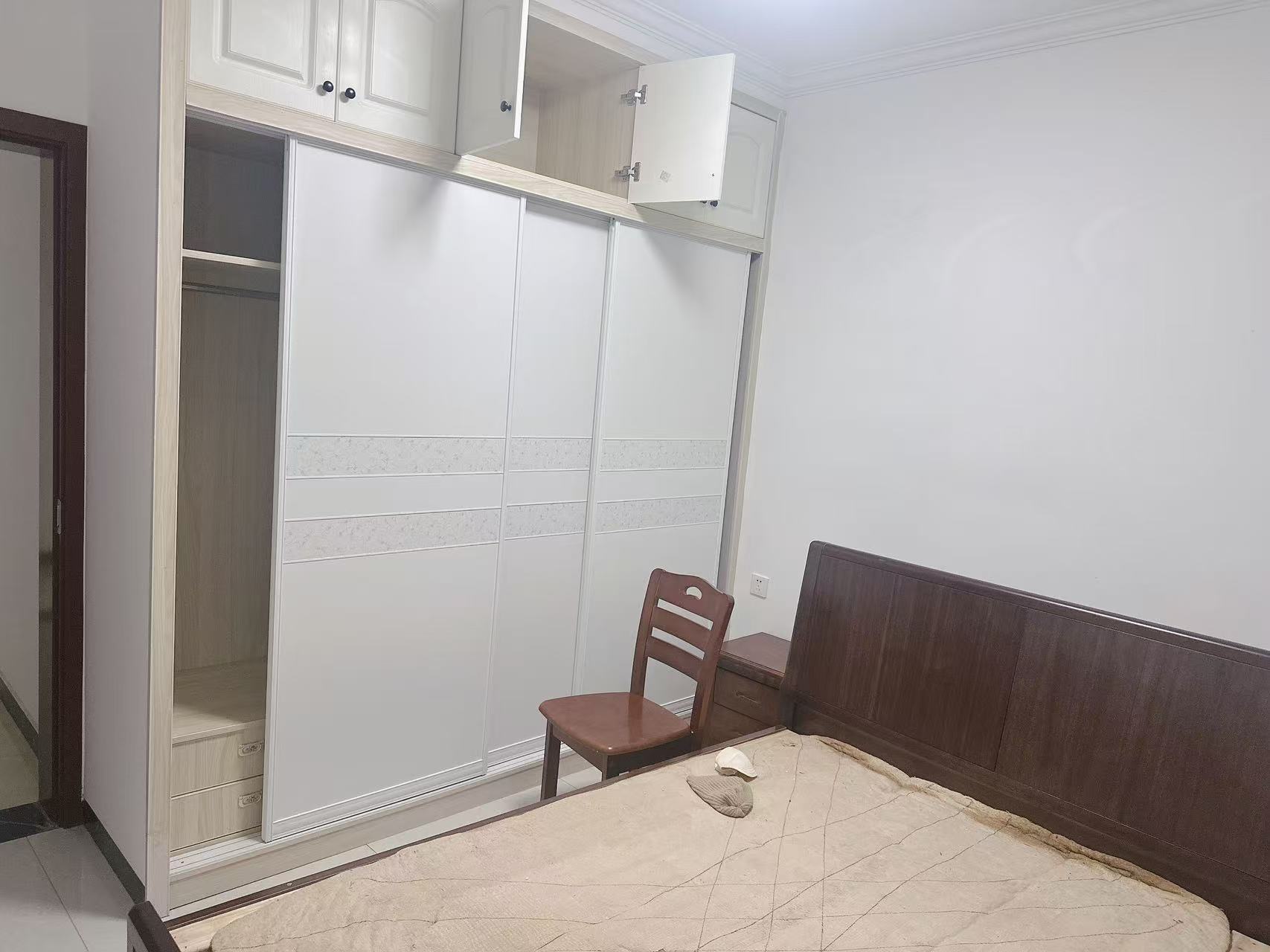 南坪花苑 2室2厅1卫 1500.0元/月 南坪花苑 2室2厅1卫 1500.0元/月室内图