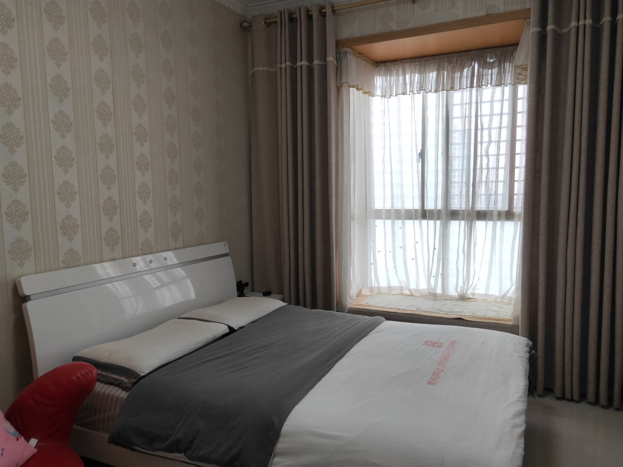 中天国际花园 3室2厅2卫 59.8万 中天国际花园 3室2厅2卫 59.8万客厅