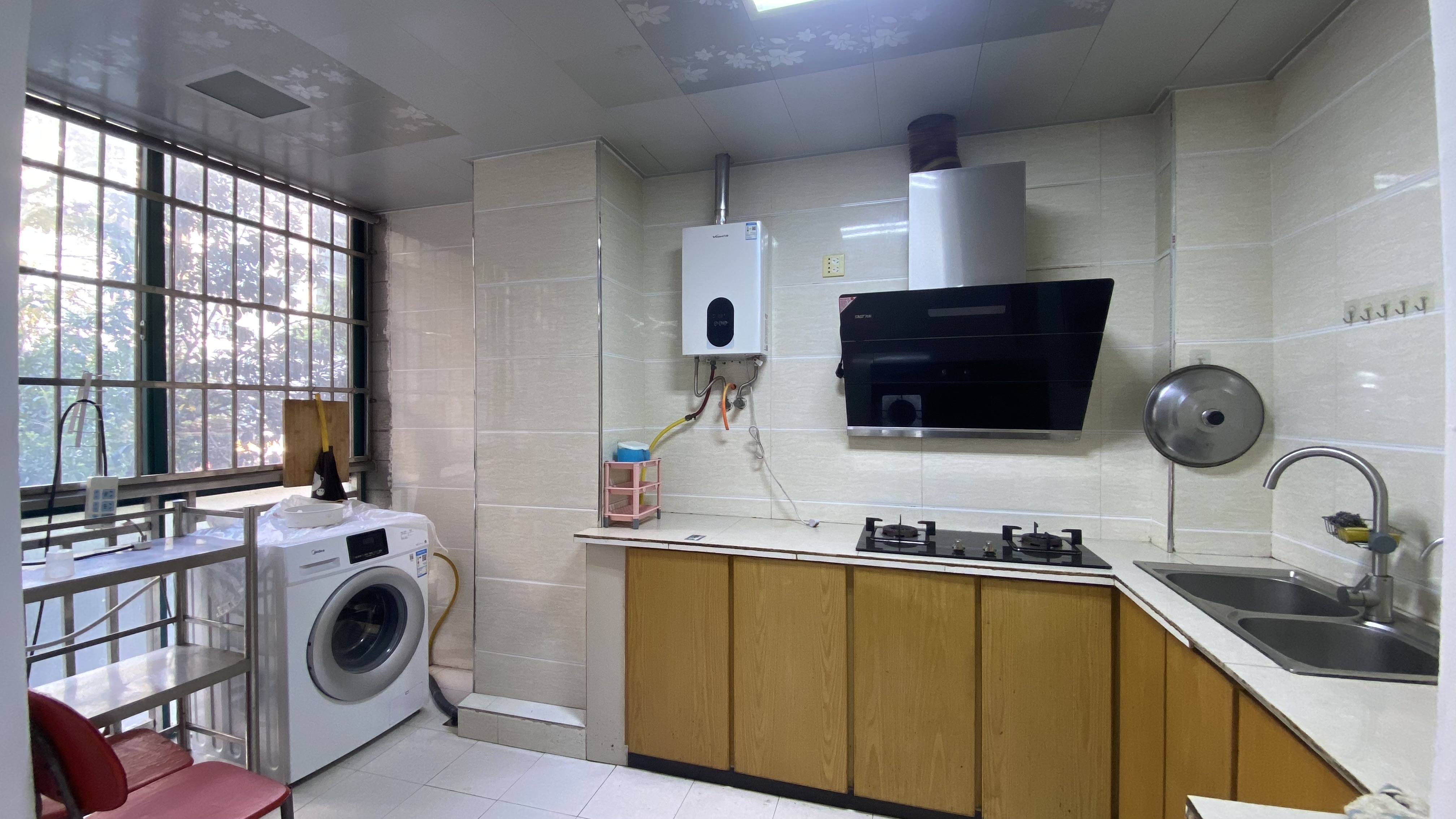 云顶上品  3室2厅1卫   1400.00元/月室内图