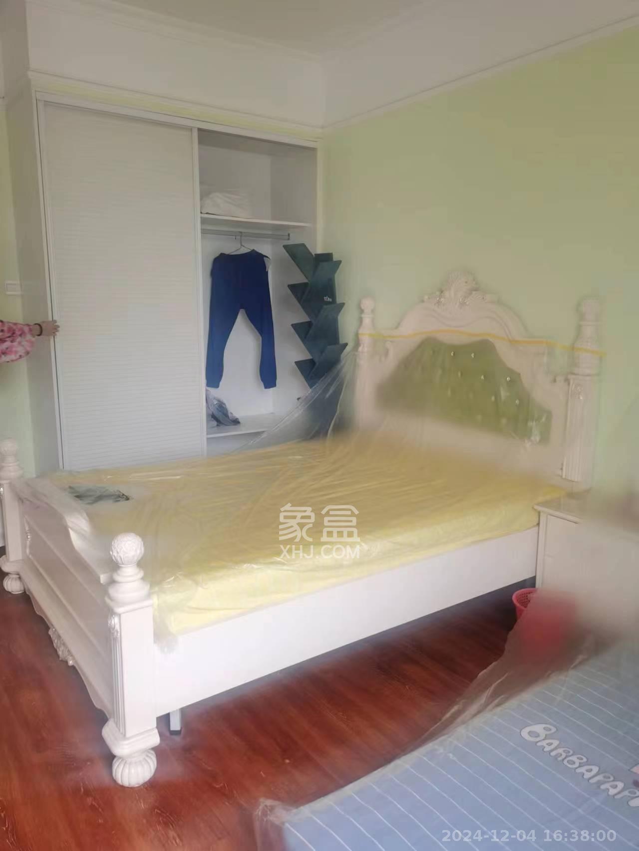 华银天际  4室2厅2卫   3000.00元/月室内图