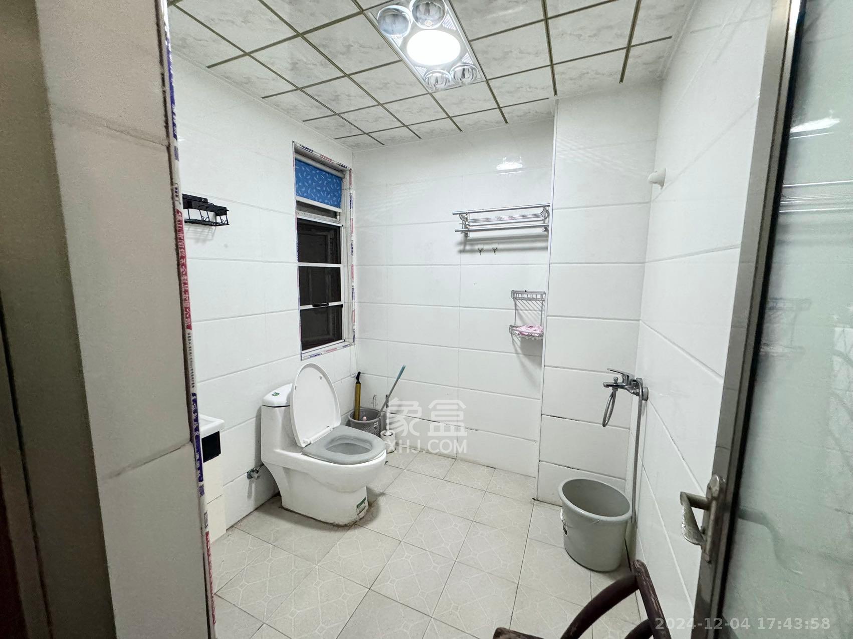 星城新宇莲景苑 1室2厅1卫 2700.0元/月 星城新宇莲景苑 1室2厅1卫 2700.0元/月室内图