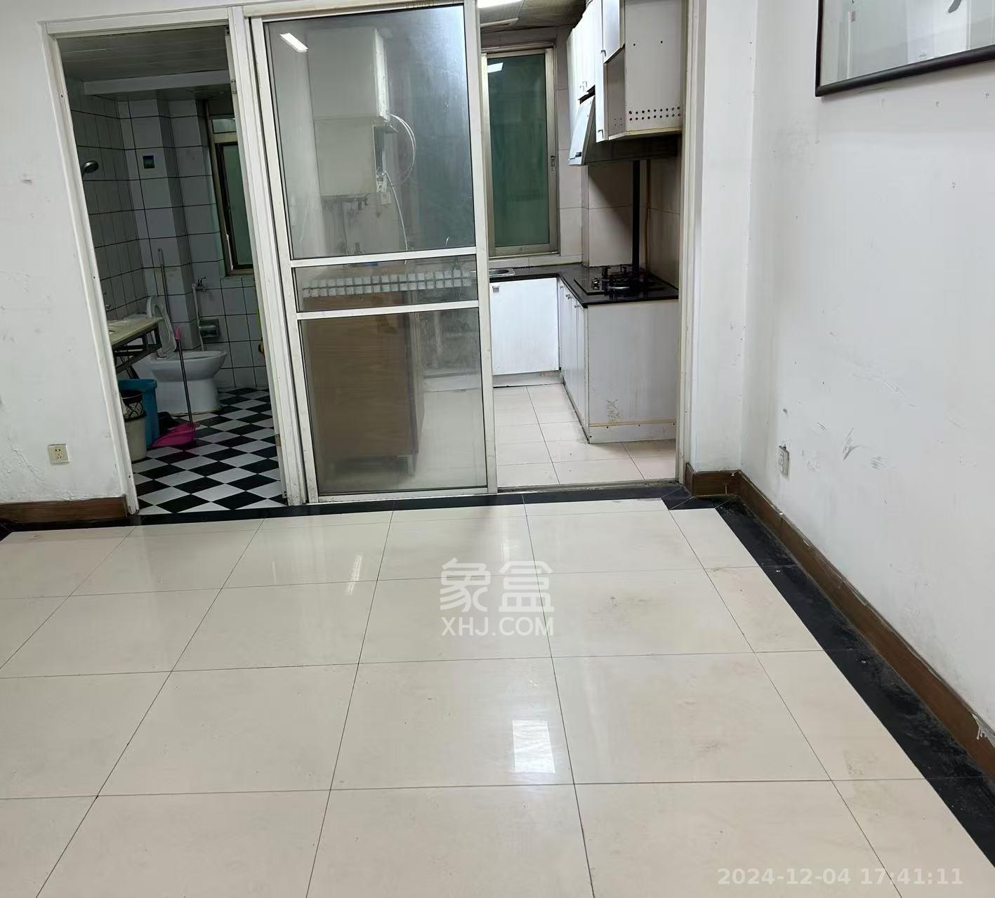 华天新城 3室2厅2卫 3500.0元/月 华天新城 3室2厅2卫 3500.0元/月室内图