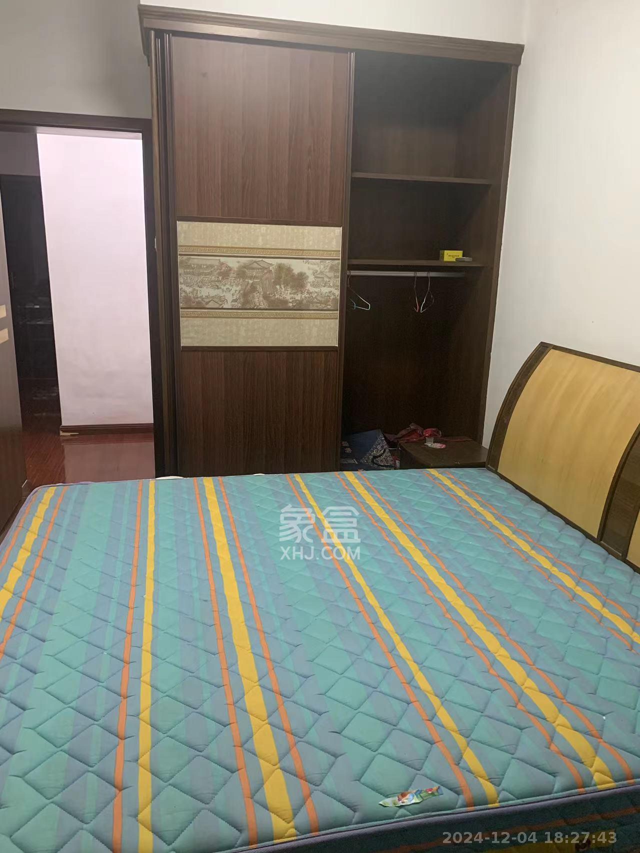 万煦园 4室2厅2卫 3000.0元/月 万煦园 4室2厅2卫 3000.0元/月室内图