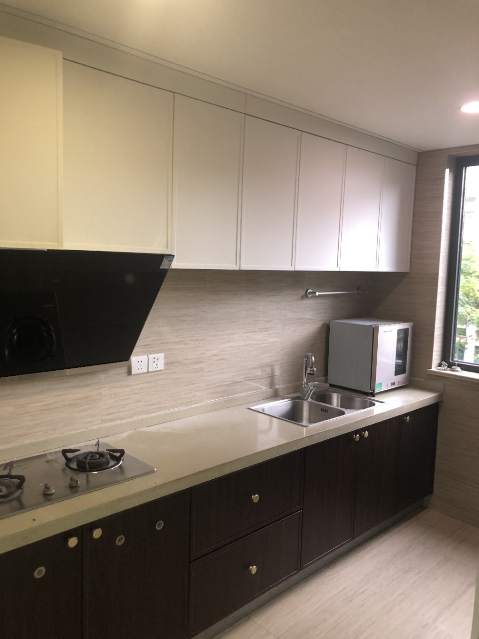 华凯江海庭  1室0厅0卫    166.0万 华凯江海庭  1室0厅0卫    166.0万客厅