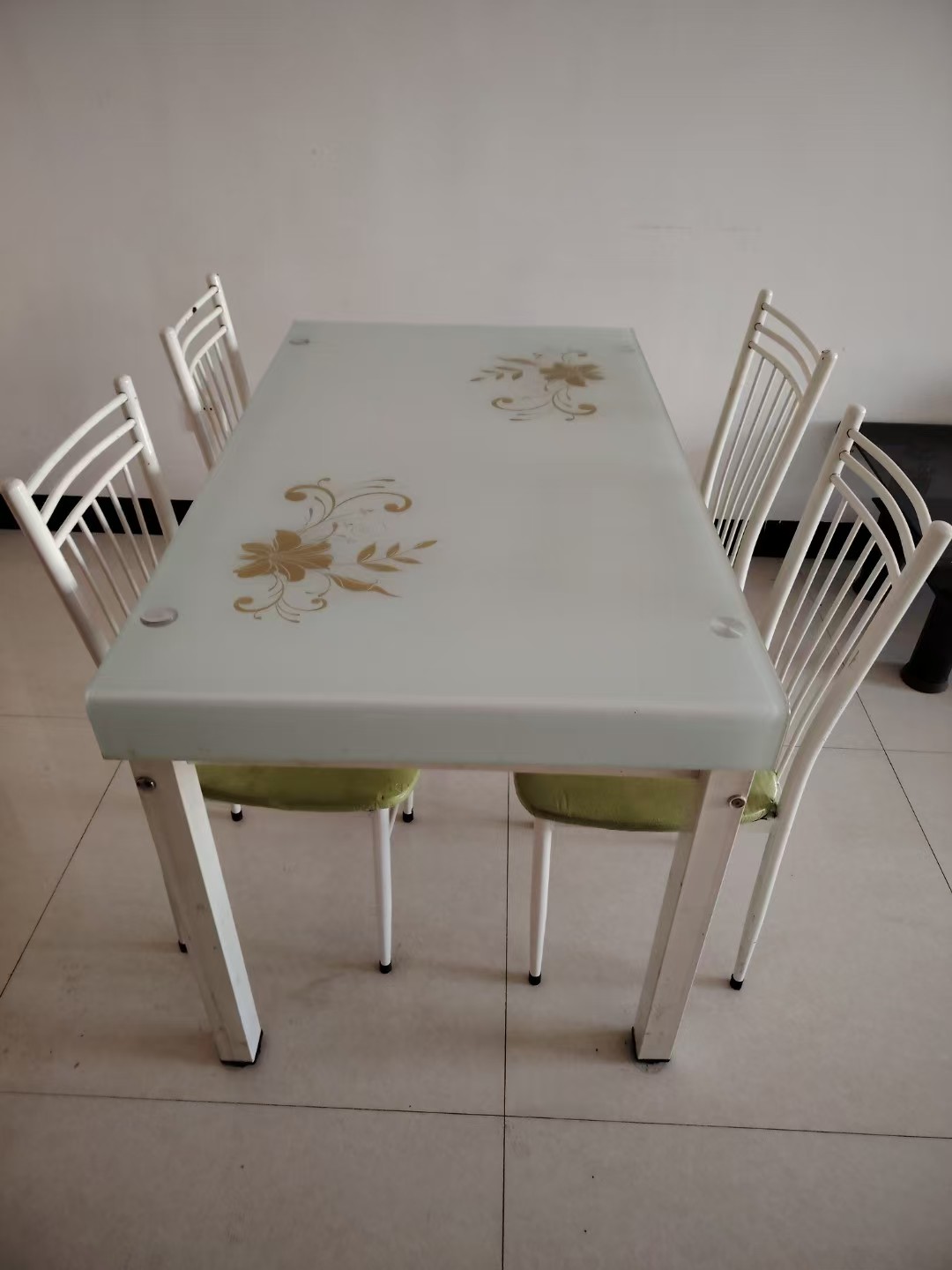 一品恒城 2室2厅1卫 1400.0元/月 一品恒城 2室2厅1卫 1400.0元/月室内图