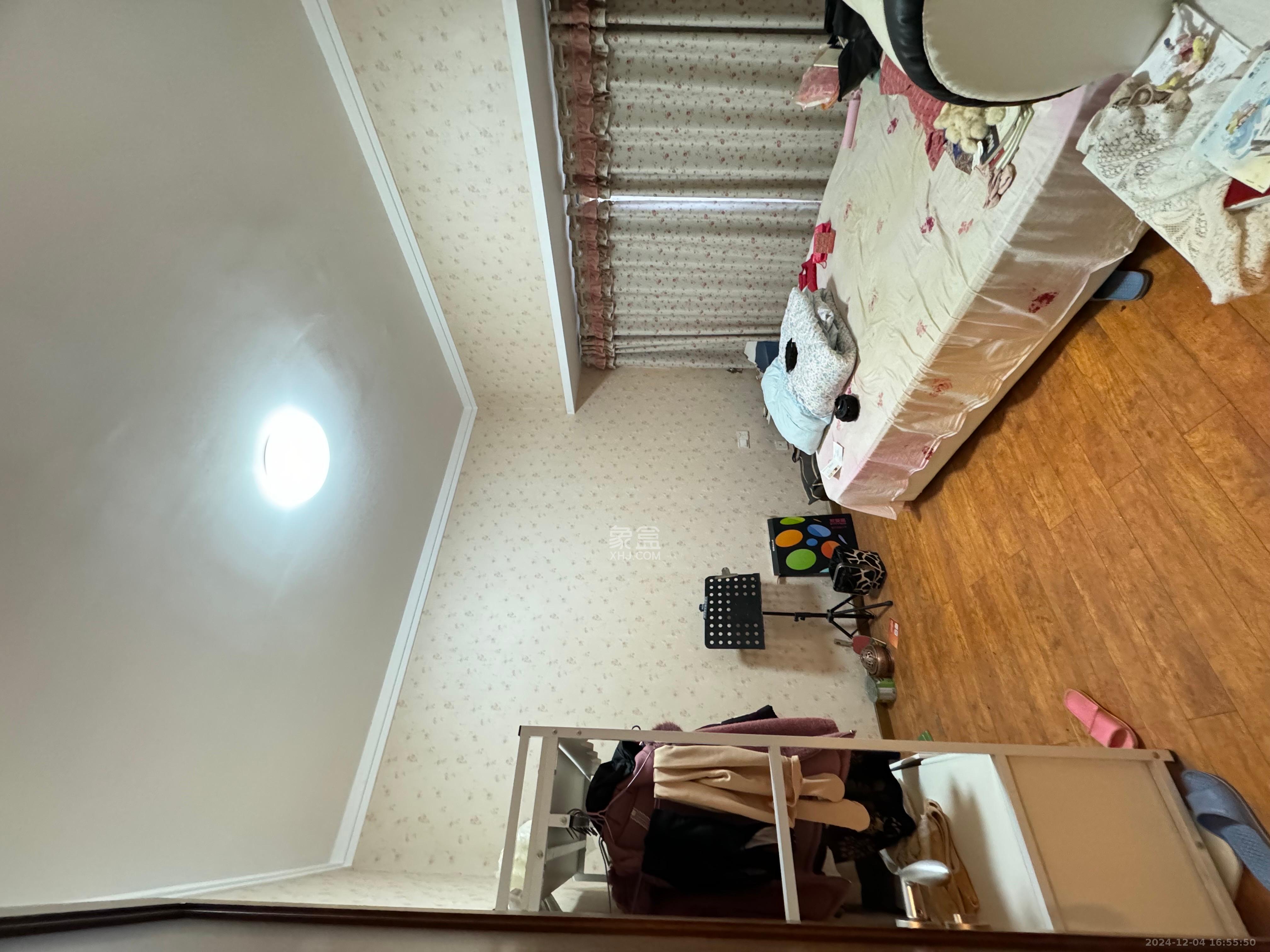 藏珑湖上国际花园 4室2厅2卫 4200.0元/月 藏珑湖上国际花园 4室2厅2卫 4200.0元/月室内图