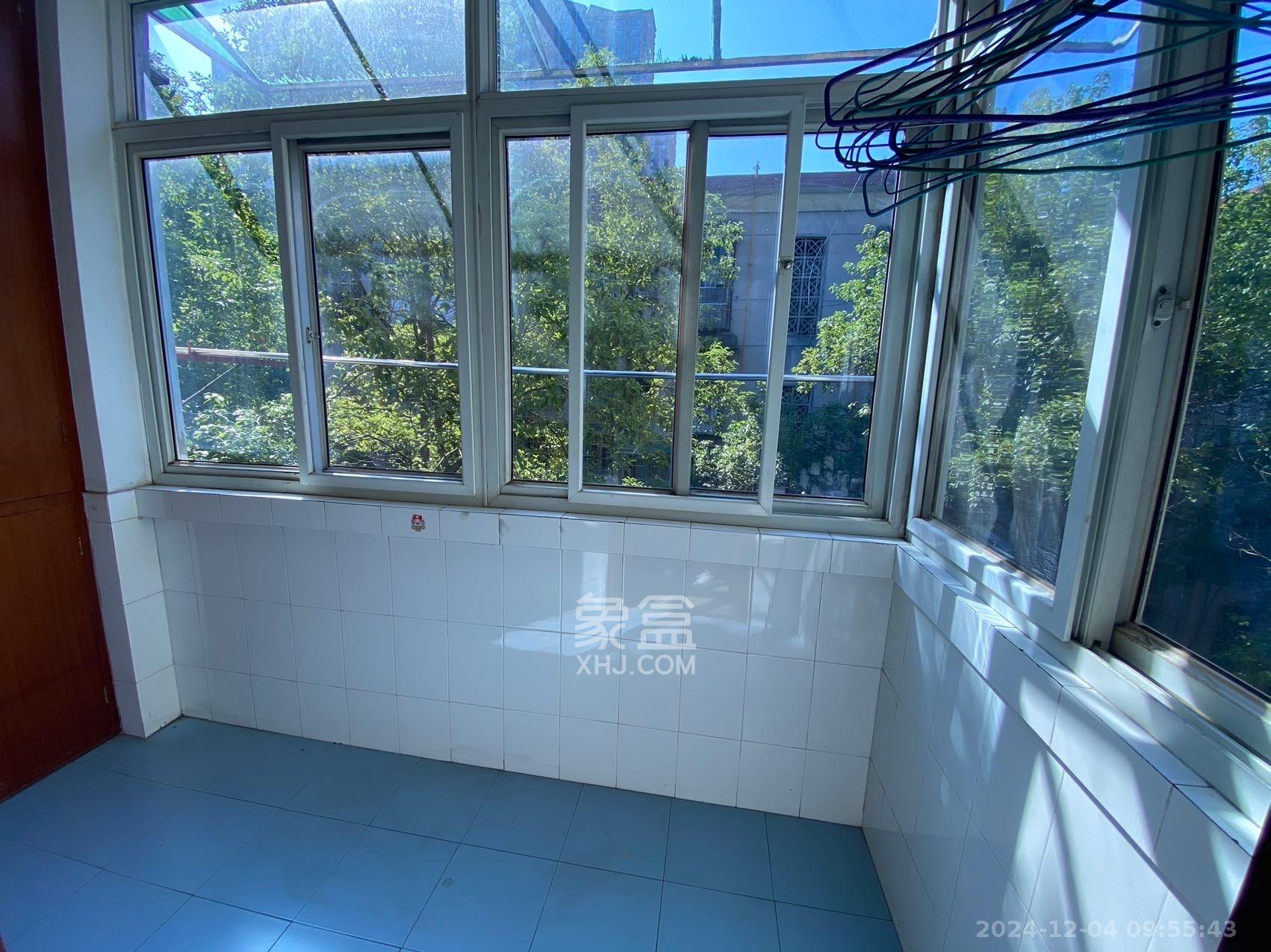 长坡社区 2室1厅1卫 1700.0元/月 长坡社区 2室1厅1卫 1700.0元/月室内图