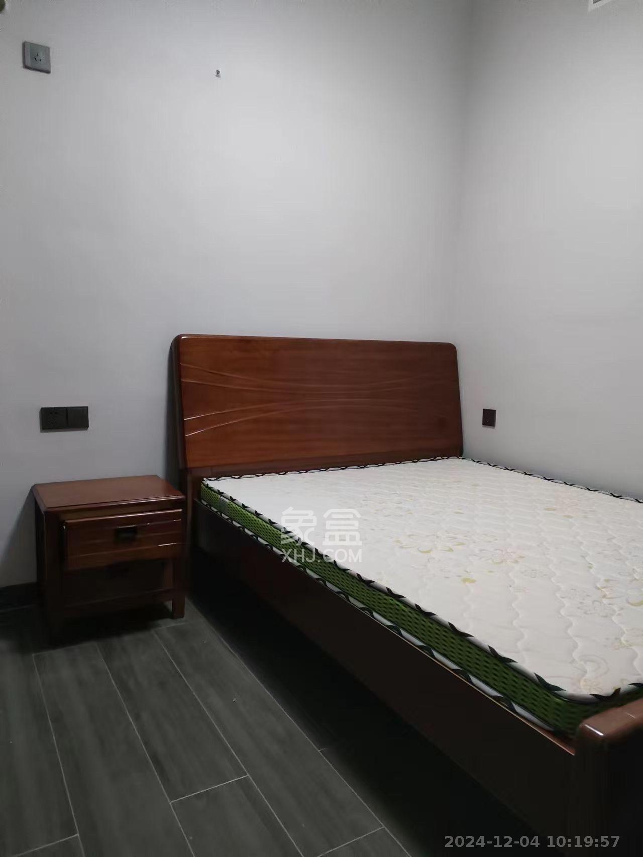 中南国际眼镜城(中伟商业中心) 2室1厅1卫 2000.0元/月 中南国际眼镜城(中伟商业中心) 2室1厅1卫 2000.0元/月室内图