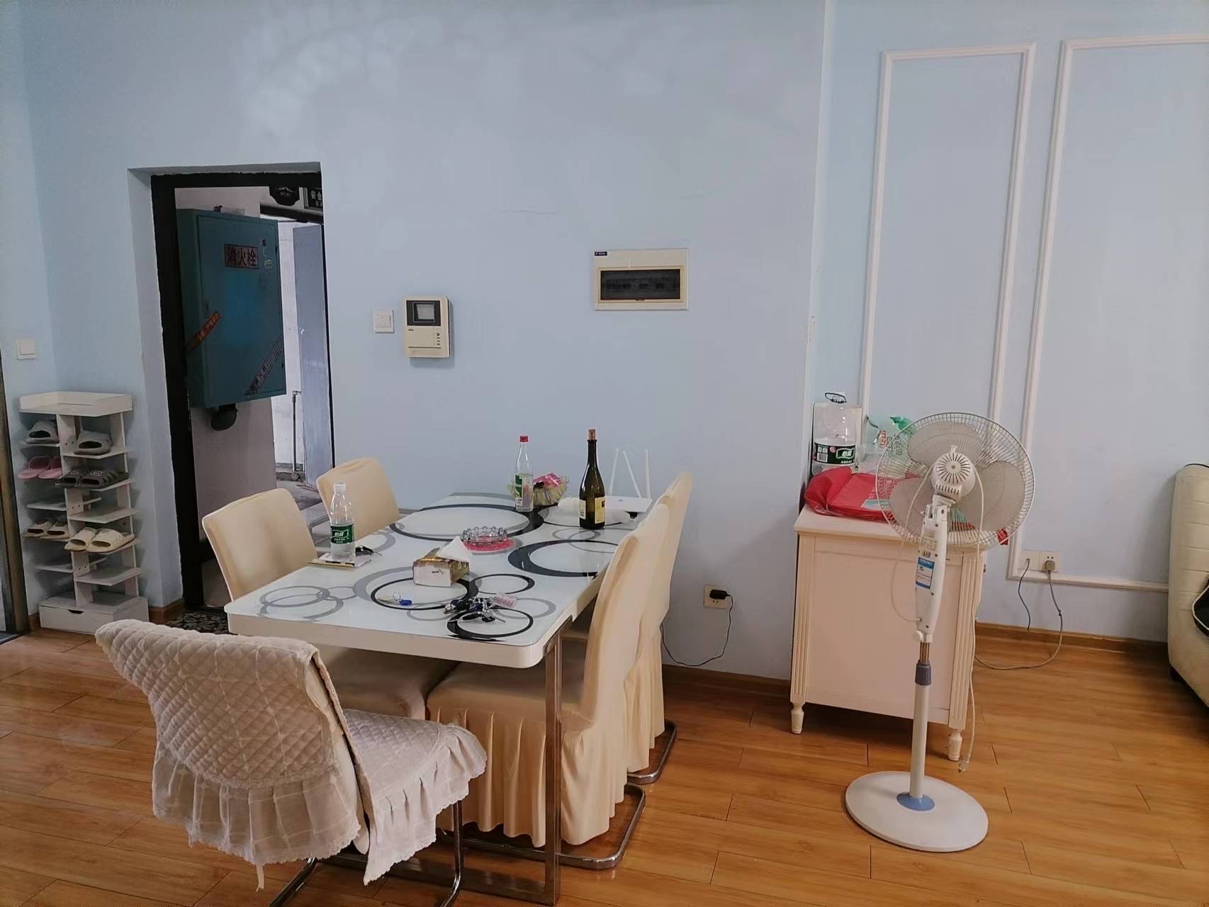 龙江明珠(龙江花苑) 3室1厅0卫 2200.0元/月 龙江明珠(龙江花苑) 3室1厅0卫 2200.0元/月室内图