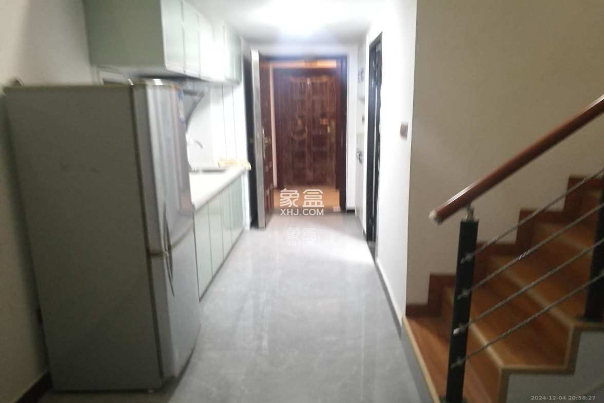 嘉宇银杉(嘉宇西苑) 1室0厅0卫 1600.0元/月 嘉宇银杉(嘉宇西苑) 1室0厅0卫 1600.0元/月室内图