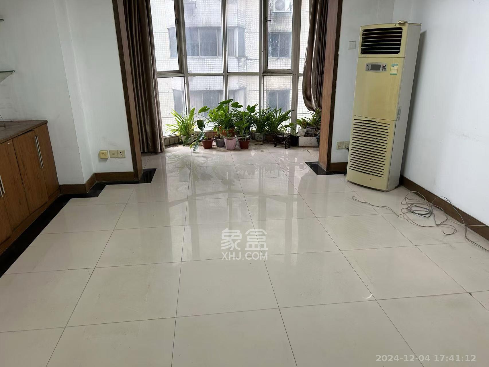 华天新城 3室2厅2卫 3500.0元/月 华天新城 3室2厅2卫 3500.0元/月室内图