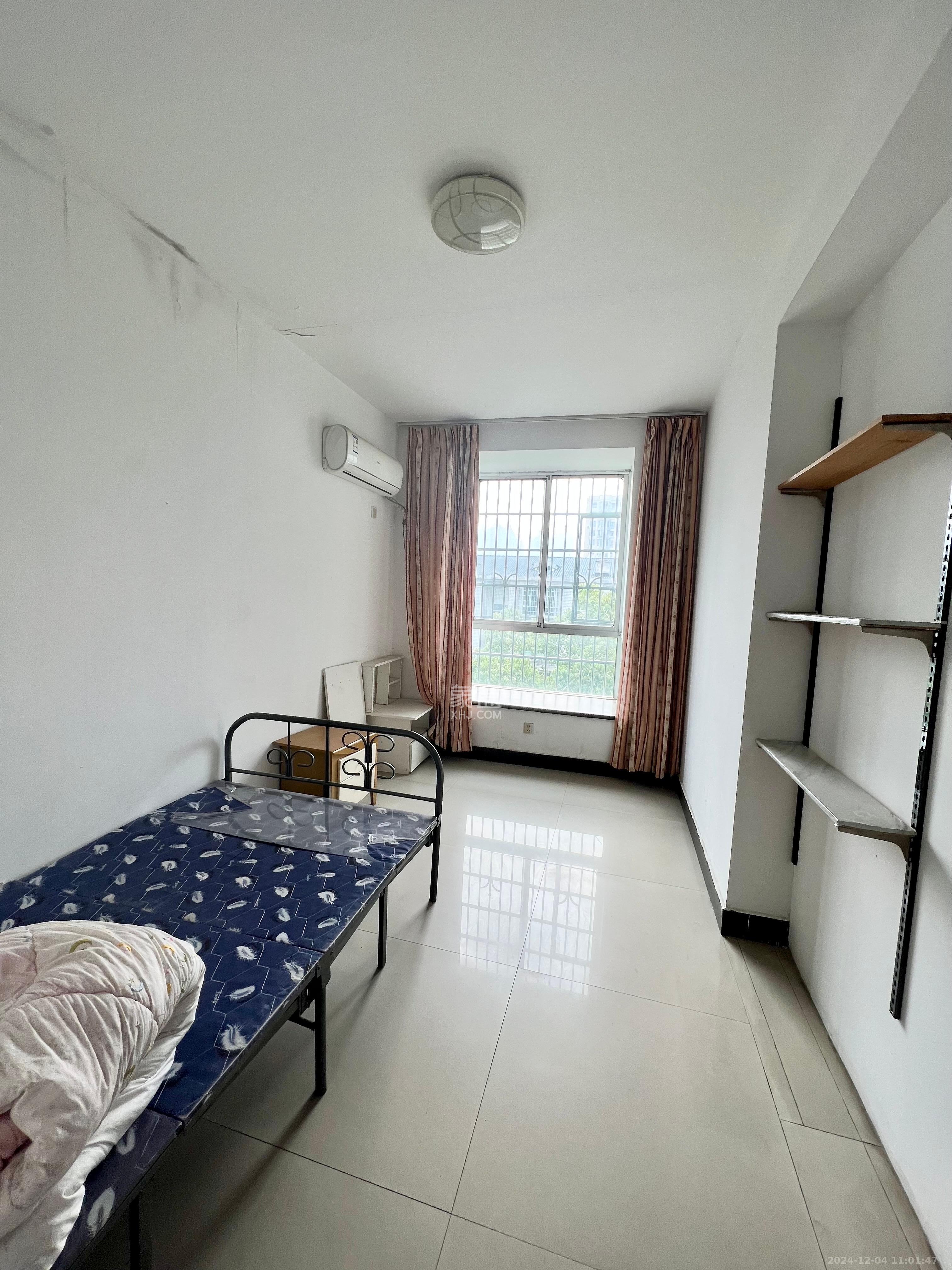 龙福小区 2室2厅1卫 1300.0元/月 龙福小区 2室2厅1卫 1300.0元/月室内图