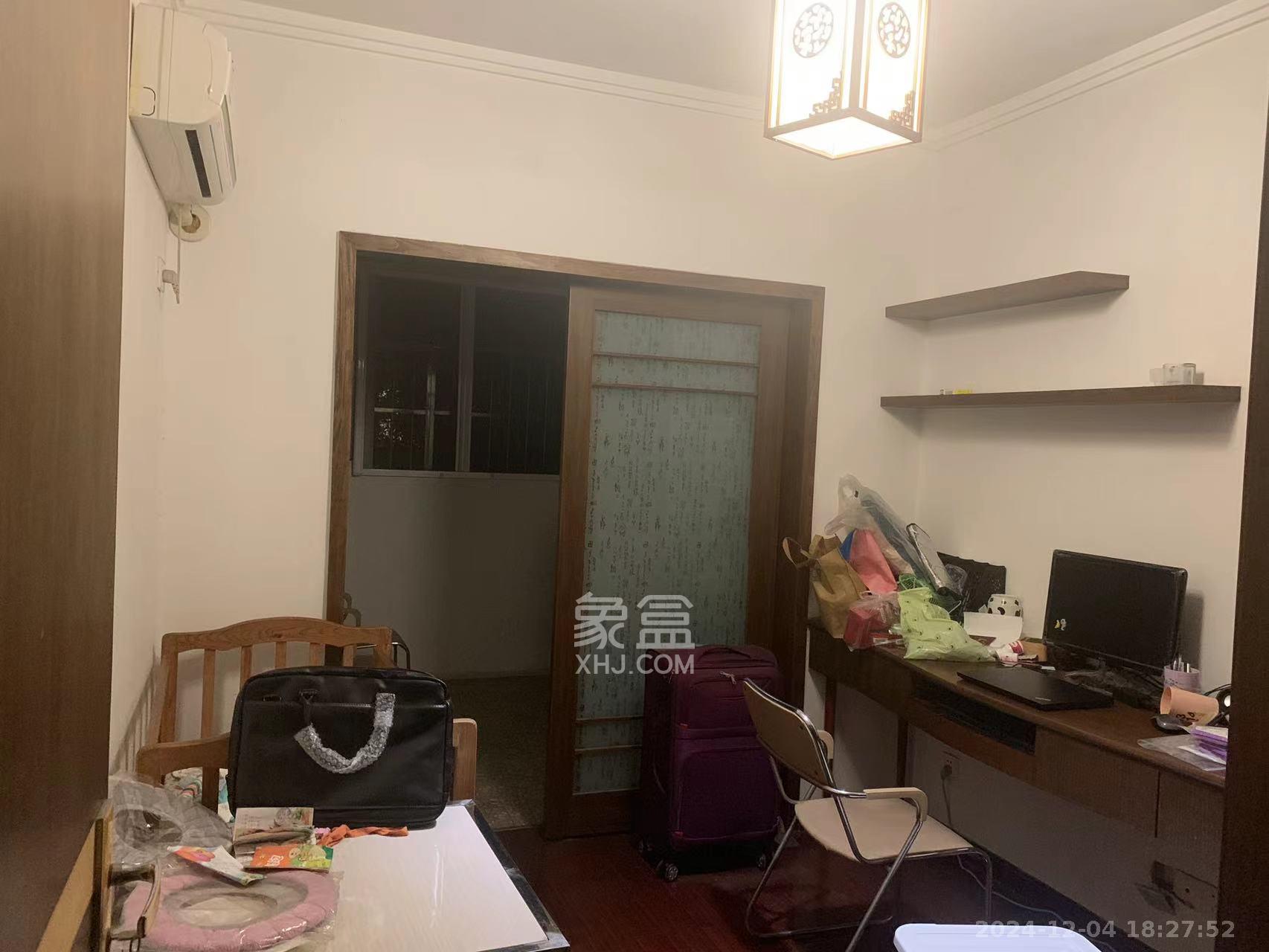 万煦园 4室2厅2卫 3000.0元/月 万煦园 4室2厅2卫 3000.0元/月室内图