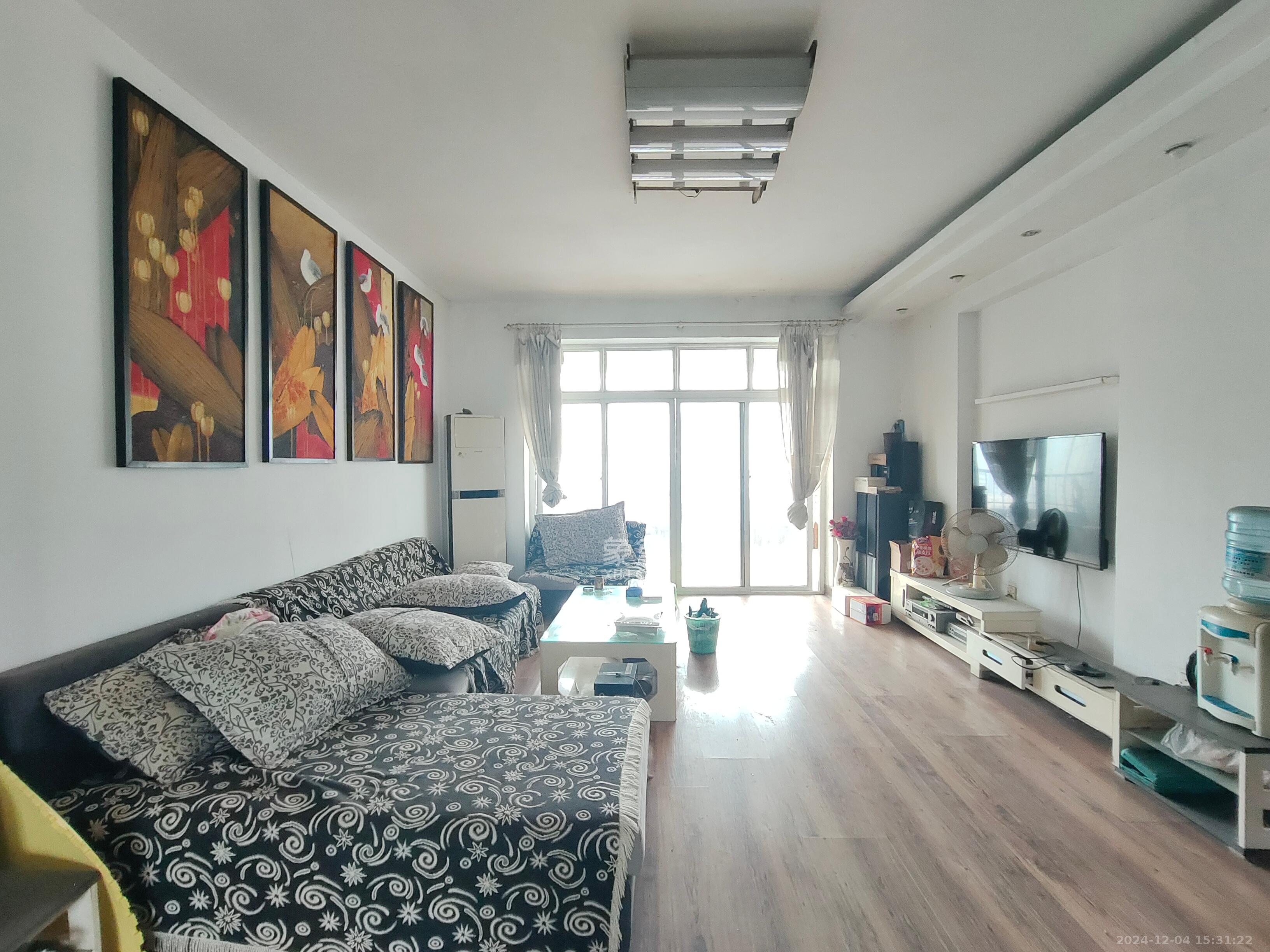 佳润新城(佳润新都) 3室1厅2卫 3200.0元/月 佳润新城(佳润新都) 3室1厅2卫 3200.0元/月室内图