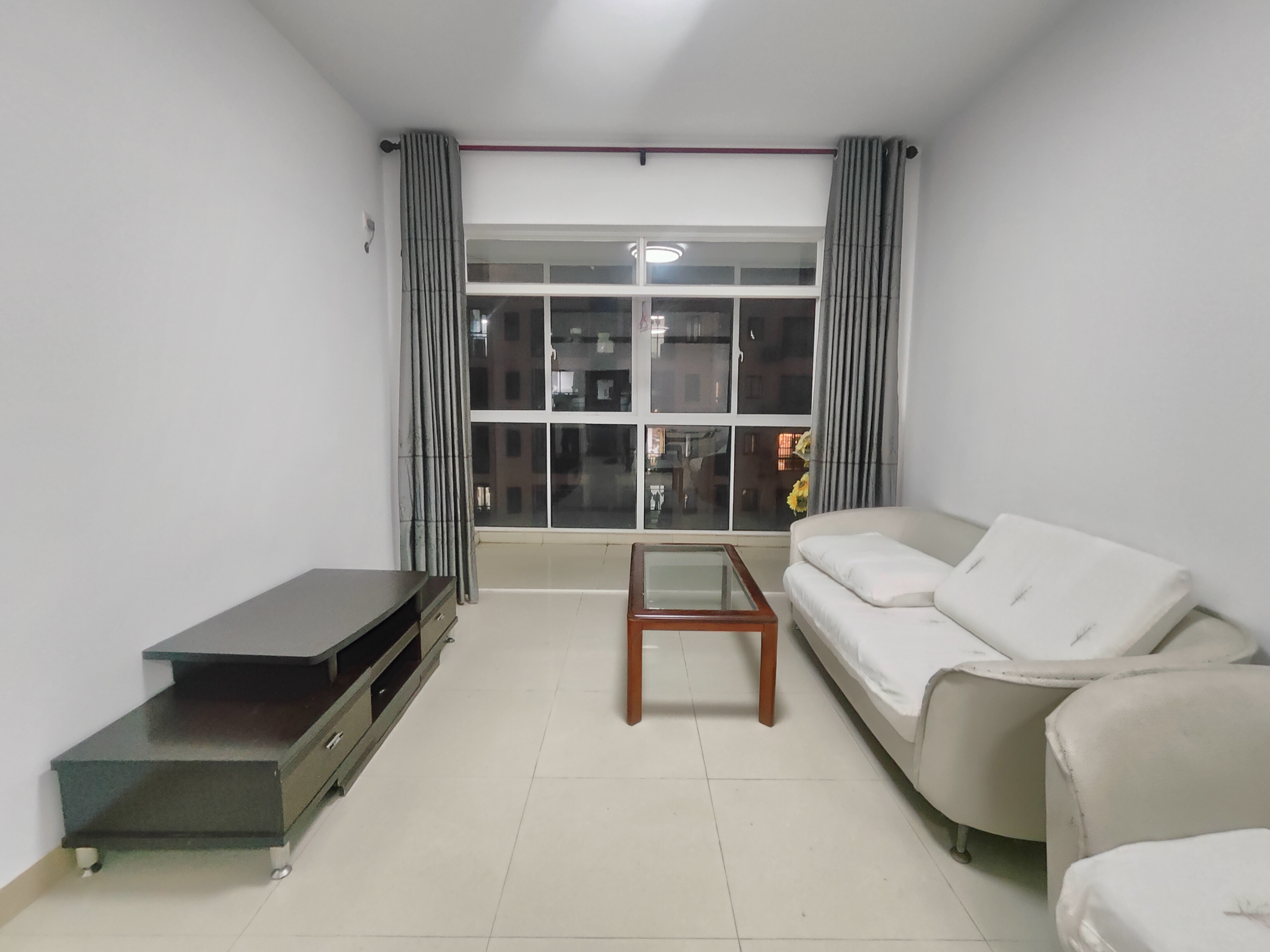 海韵裕都 1室1厅1卫 2000.0元/月 海韵裕都 1室1厅1卫 2000.0元/月室内图