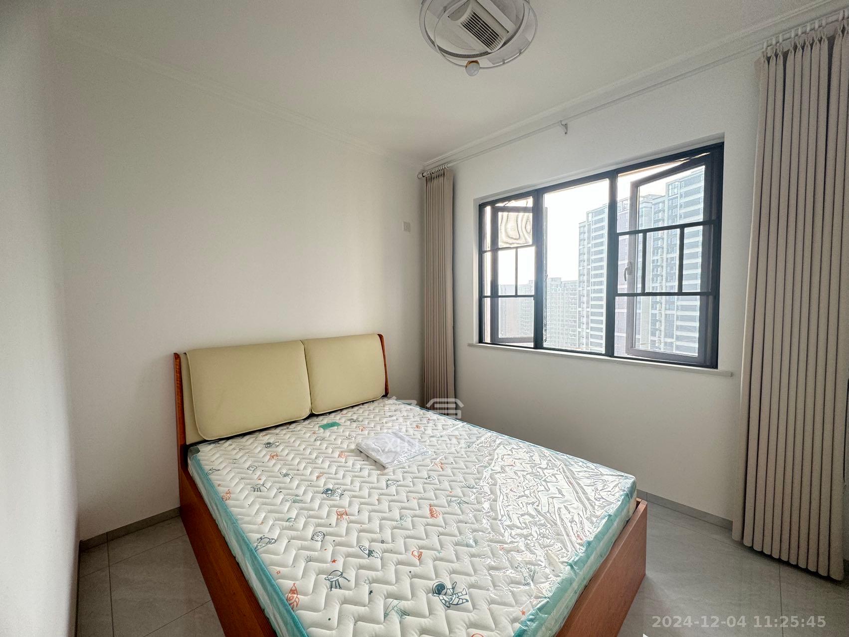 新长海玖龙台  4室2厅2卫    2800.0元/月 新长海玖龙台  4室2厅2卫    2800.0元/月室内图