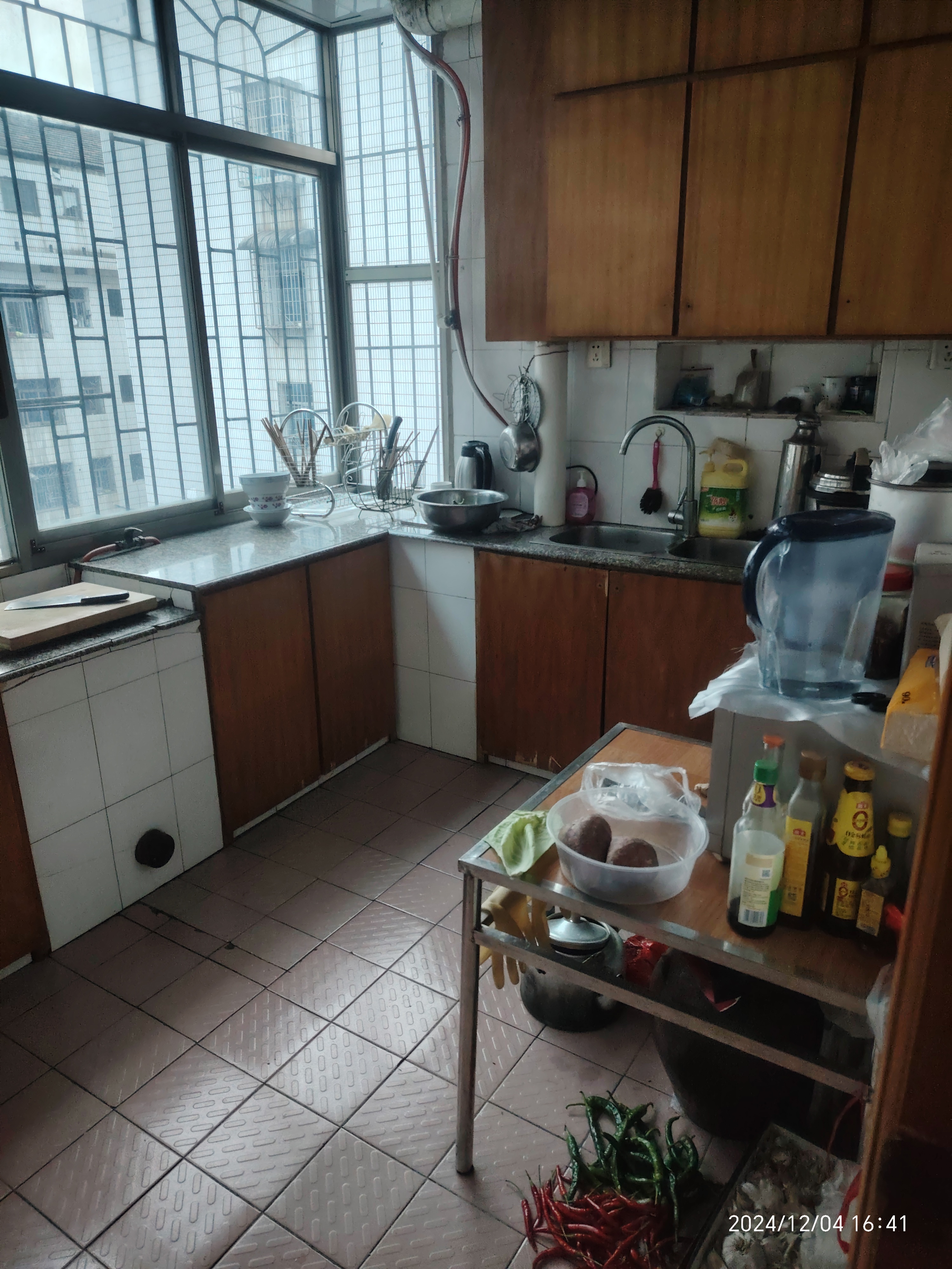 育财农贸市场(民营市场) 3室2厅2卫 45.0万 育财农贸市场(民营市场) 3室2厅2卫 45.0万客厅