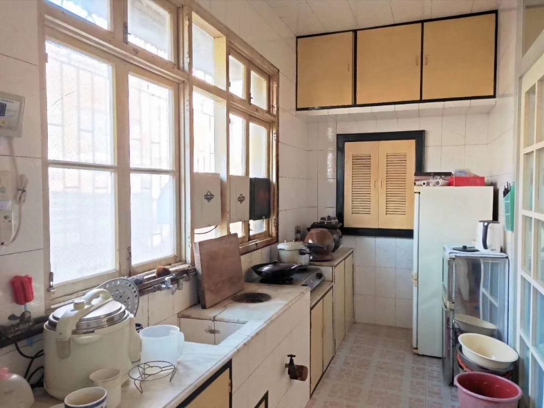 八一橡胶总厂生活区(东贸街) 3室2厅1卫 52.0万 八一橡胶总厂生活区(东贸街) 3室2厅1卫 52.0万客厅