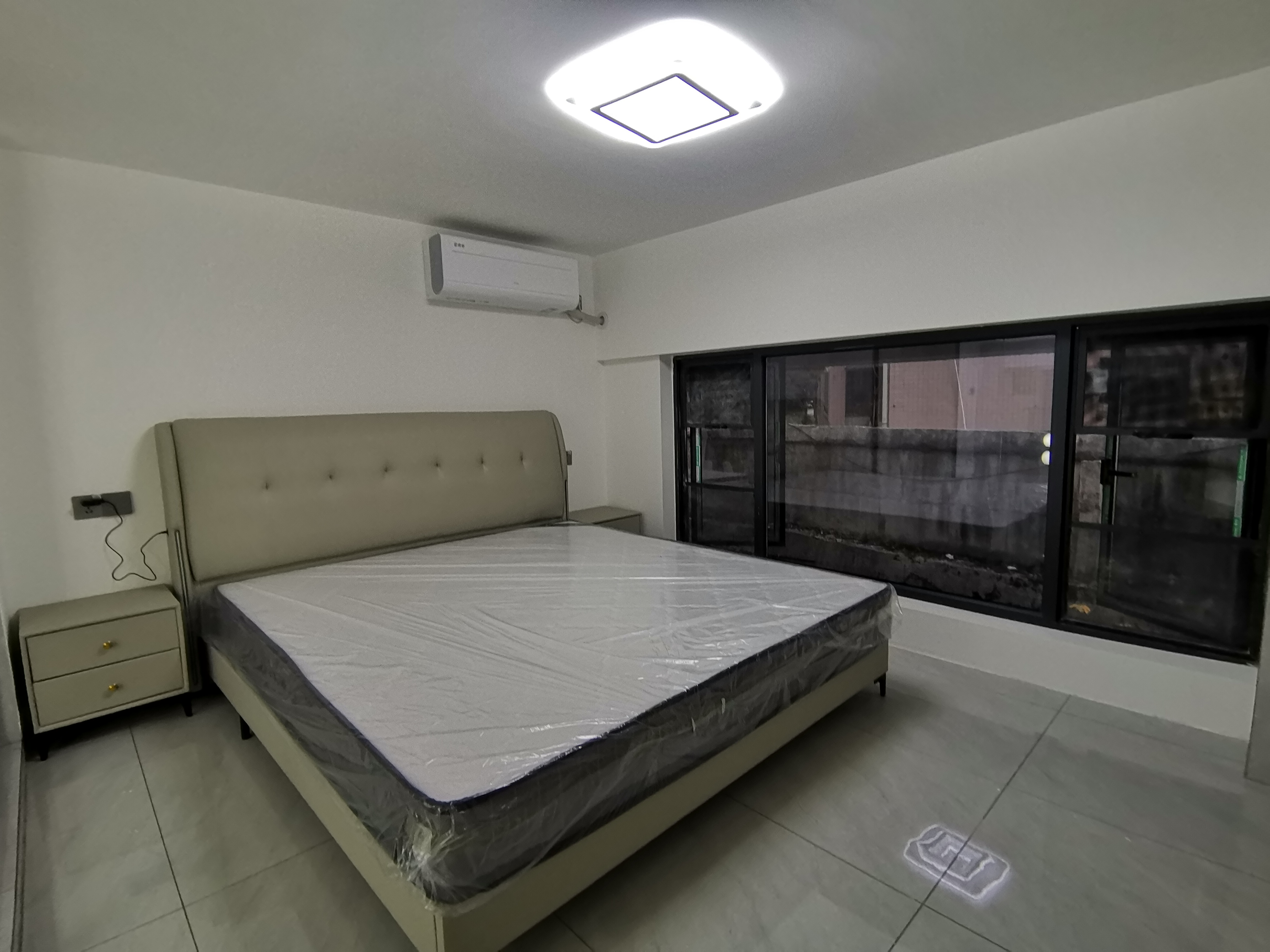 中甸.龙雲台  2室1厅1卫    1800.0元/月 中甸.龙雲台  2室1厅1卫    1800.0元/月室内图