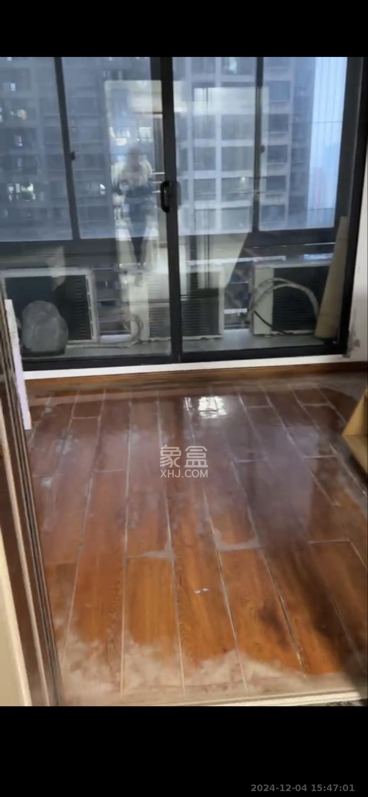 好莱城(弘德西街)  4室0厅0卫    3000.0元/月 好莱城(弘德西街)  4室0厅0卫    3000.0元/月室内图