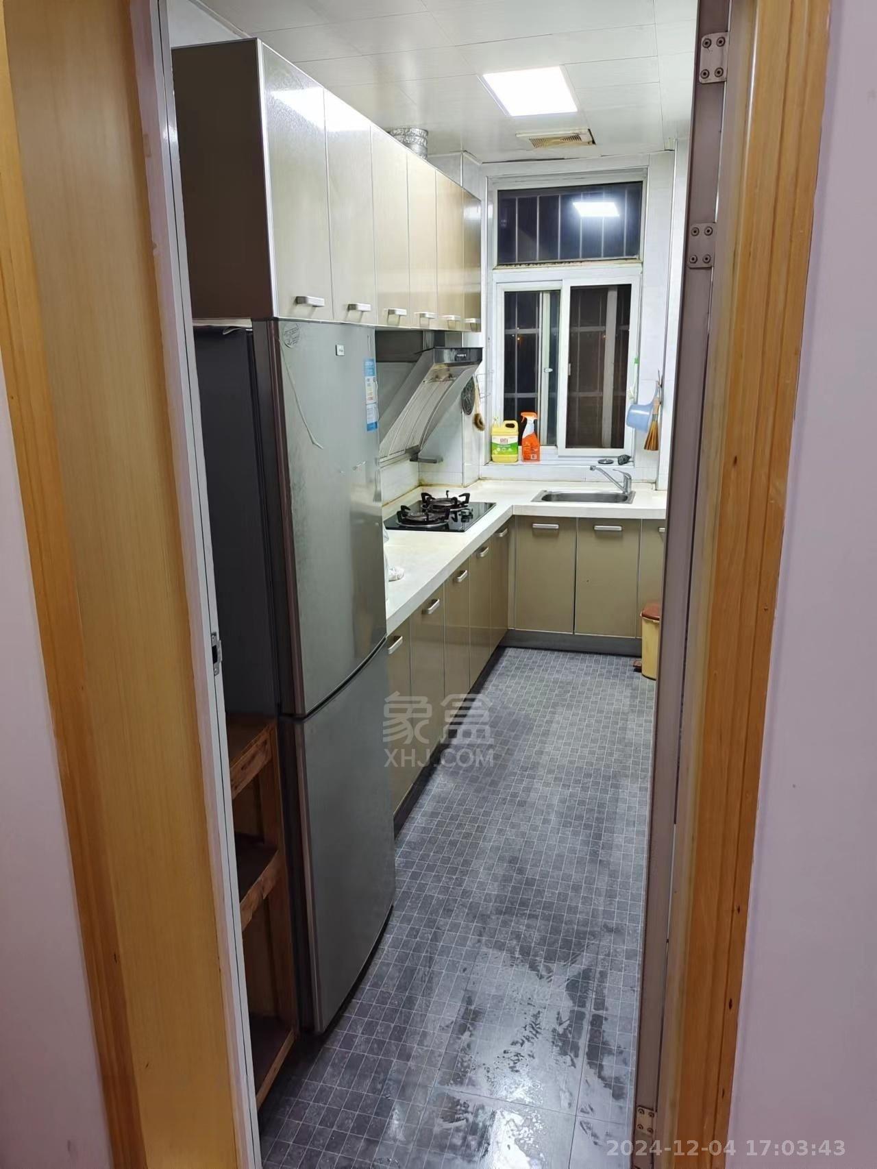 金帆小区 2室1厅1卫 1200.0元/月 金帆小区 2室1厅1卫 1200.0元/月室内图