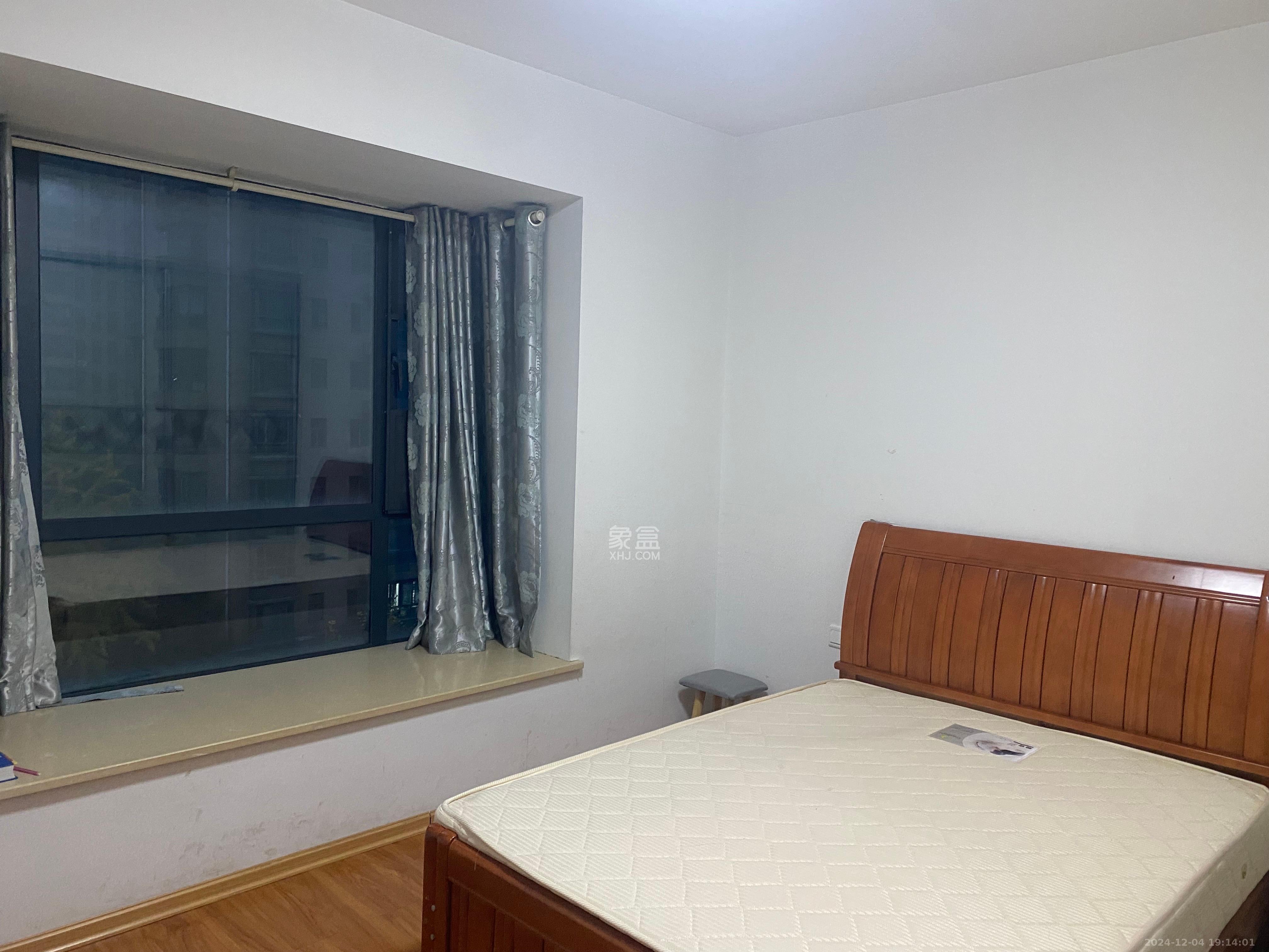 湘府9号  2室2厅1卫    2500.0元/月室内图