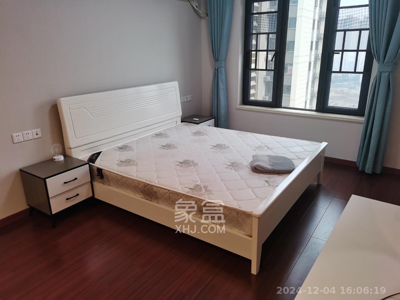 中海珑悦府  1室0厅0卫   3300.00元/月室内图