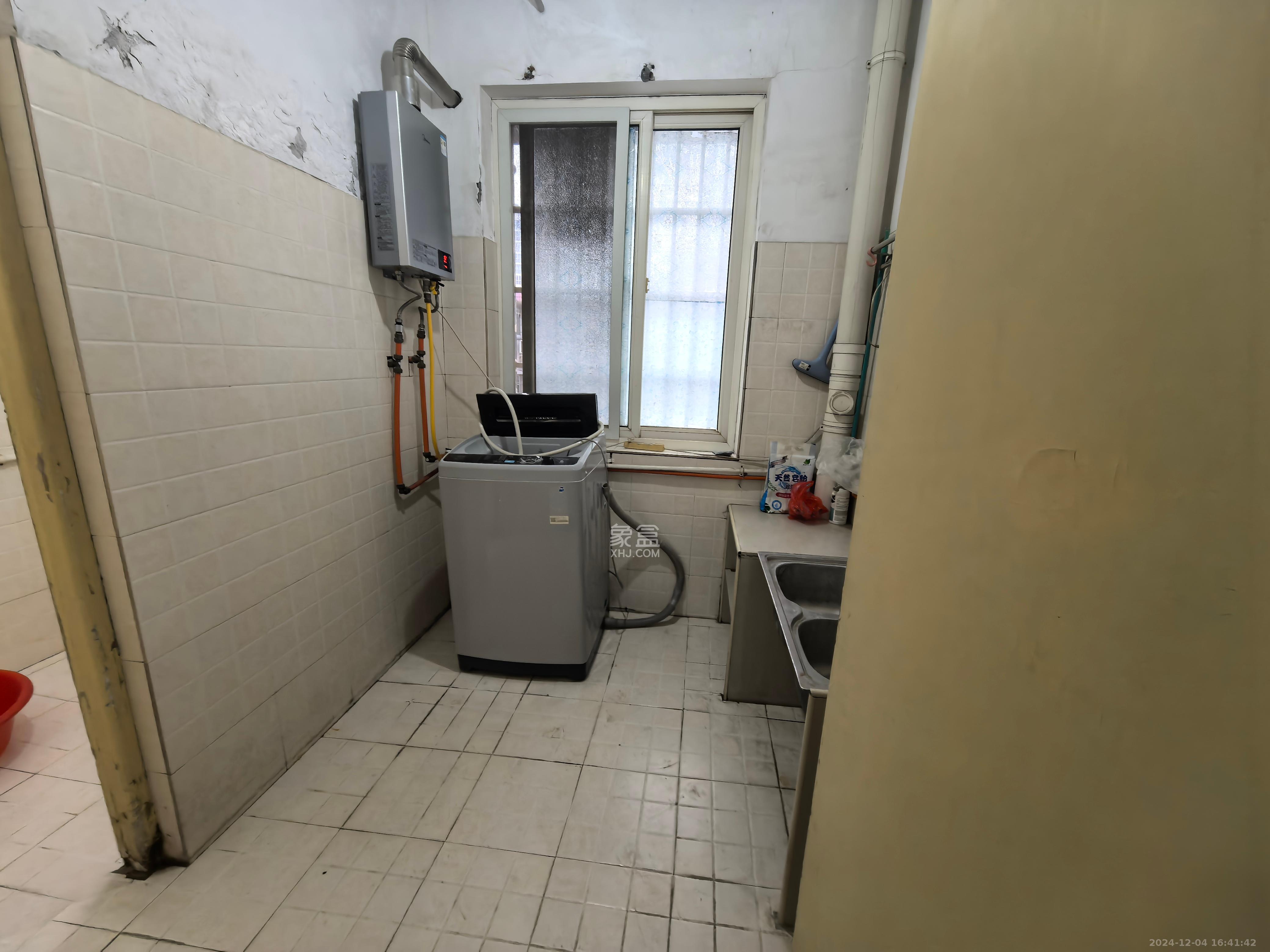 涂北社区-涂北新村 3室2厅1卫 1600.0元/月 涂北社区-涂北新村 3室2厅1卫 1600.0元/月室内图