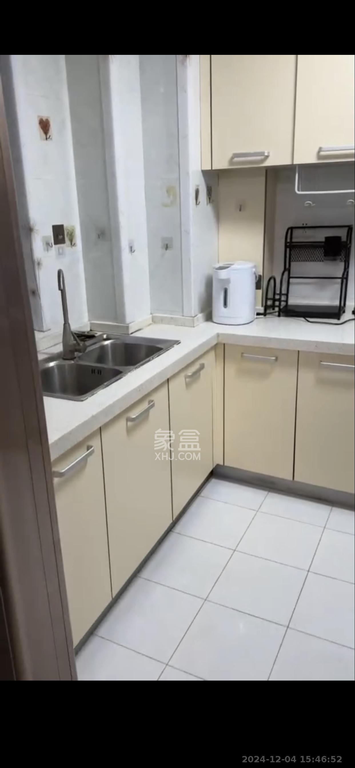 好莱城(弘德西街)  4室0厅0卫    3000.0元/月 好莱城(弘德西街)  4室0厅0卫    3000.0元/月室内图