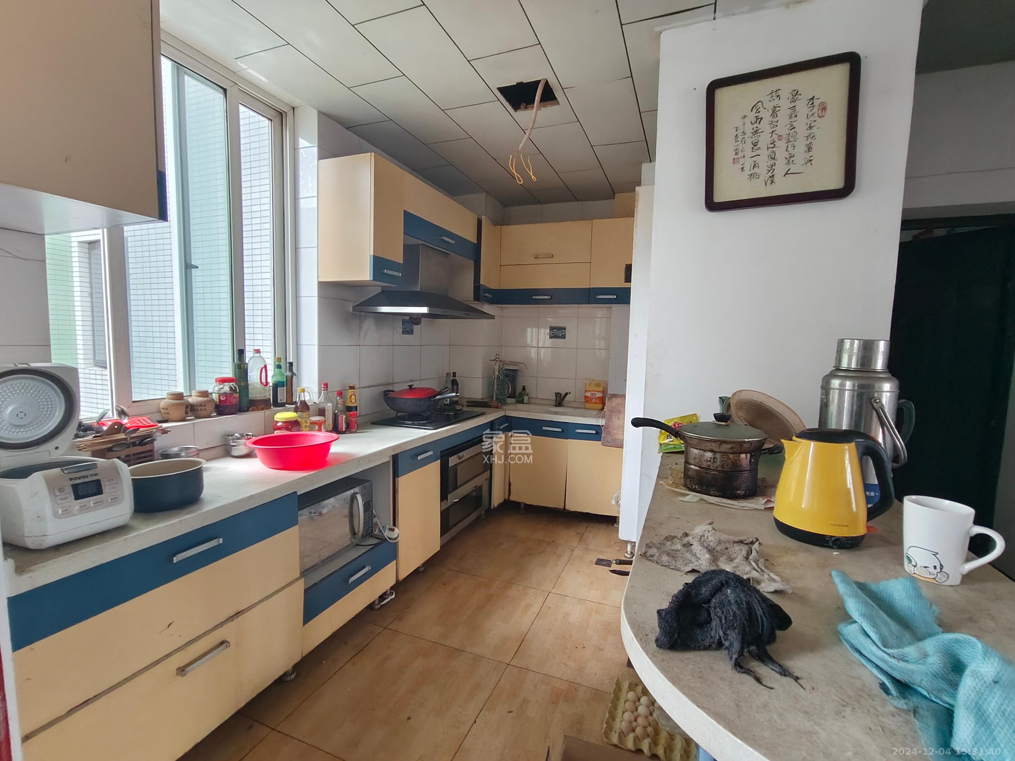 佳润新城(佳润新都) 3室1厅2卫 3200.0元/月 佳润新城(佳润新都) 3室1厅2卫 3200.0元/月室内图