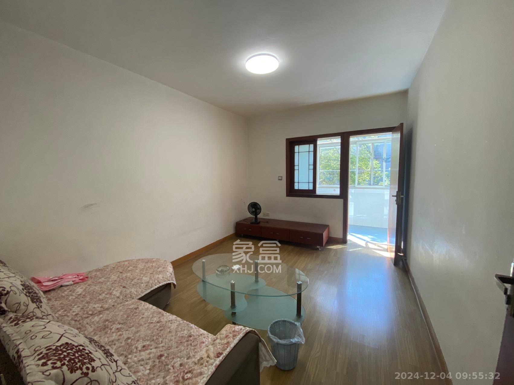 长坡社区 2室1厅1卫 1700.0元/月 长坡社区 2室1厅1卫 1700.0元/月室内图