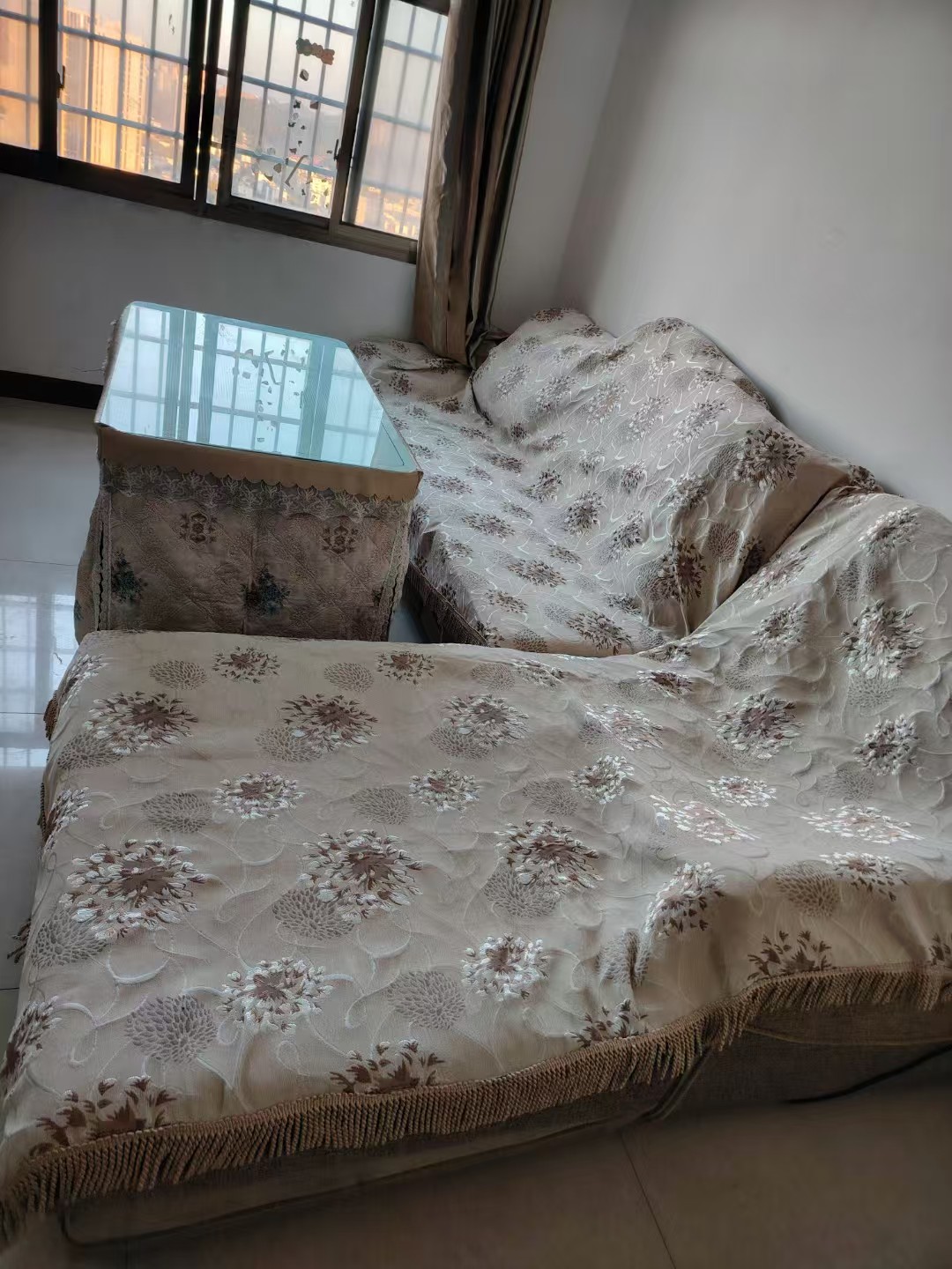 一品恒城  2室2厅1卫    1400.0元/月室内图