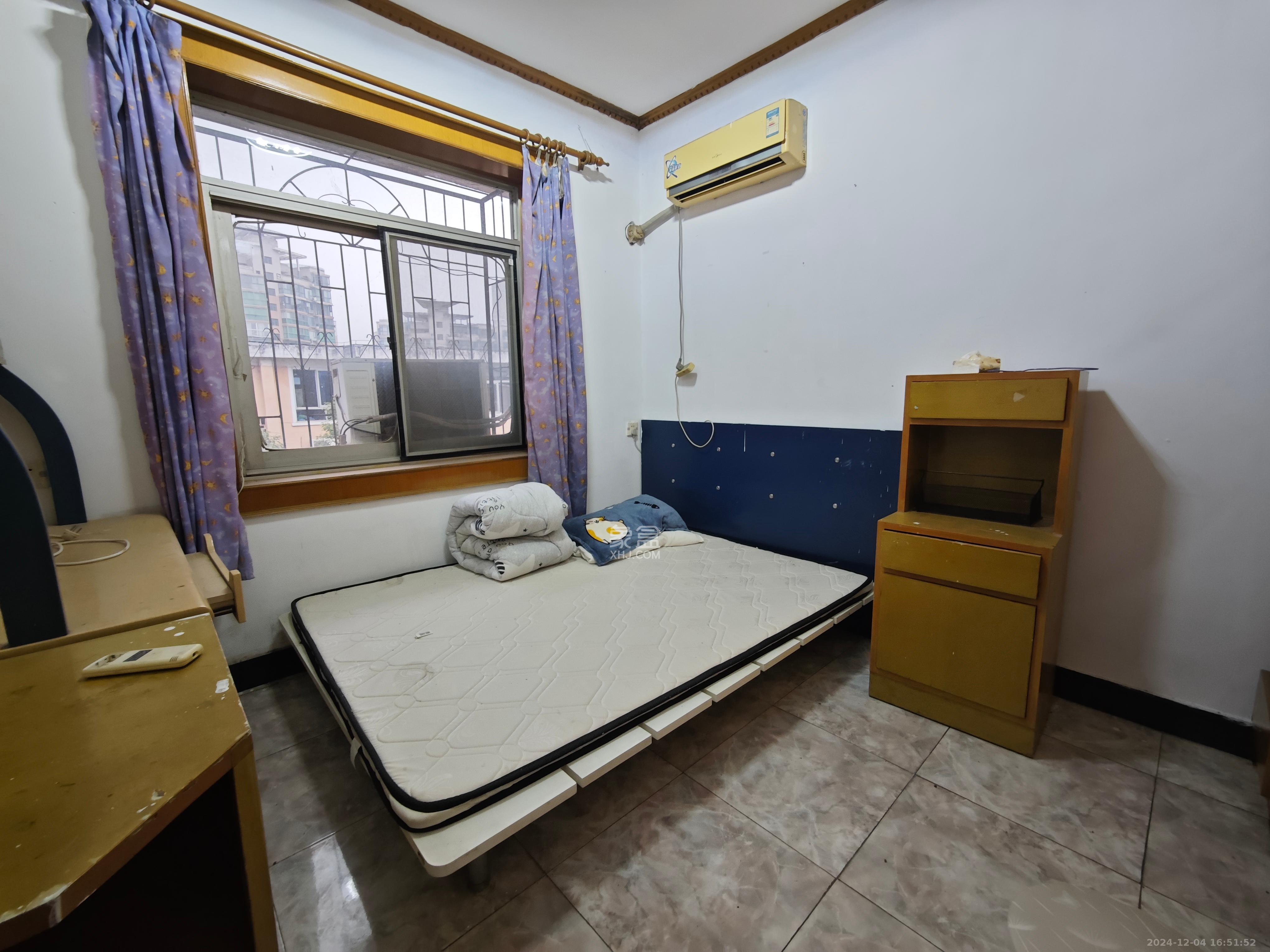中联科技园  3室2厅2卫   1800.00元/月室内图