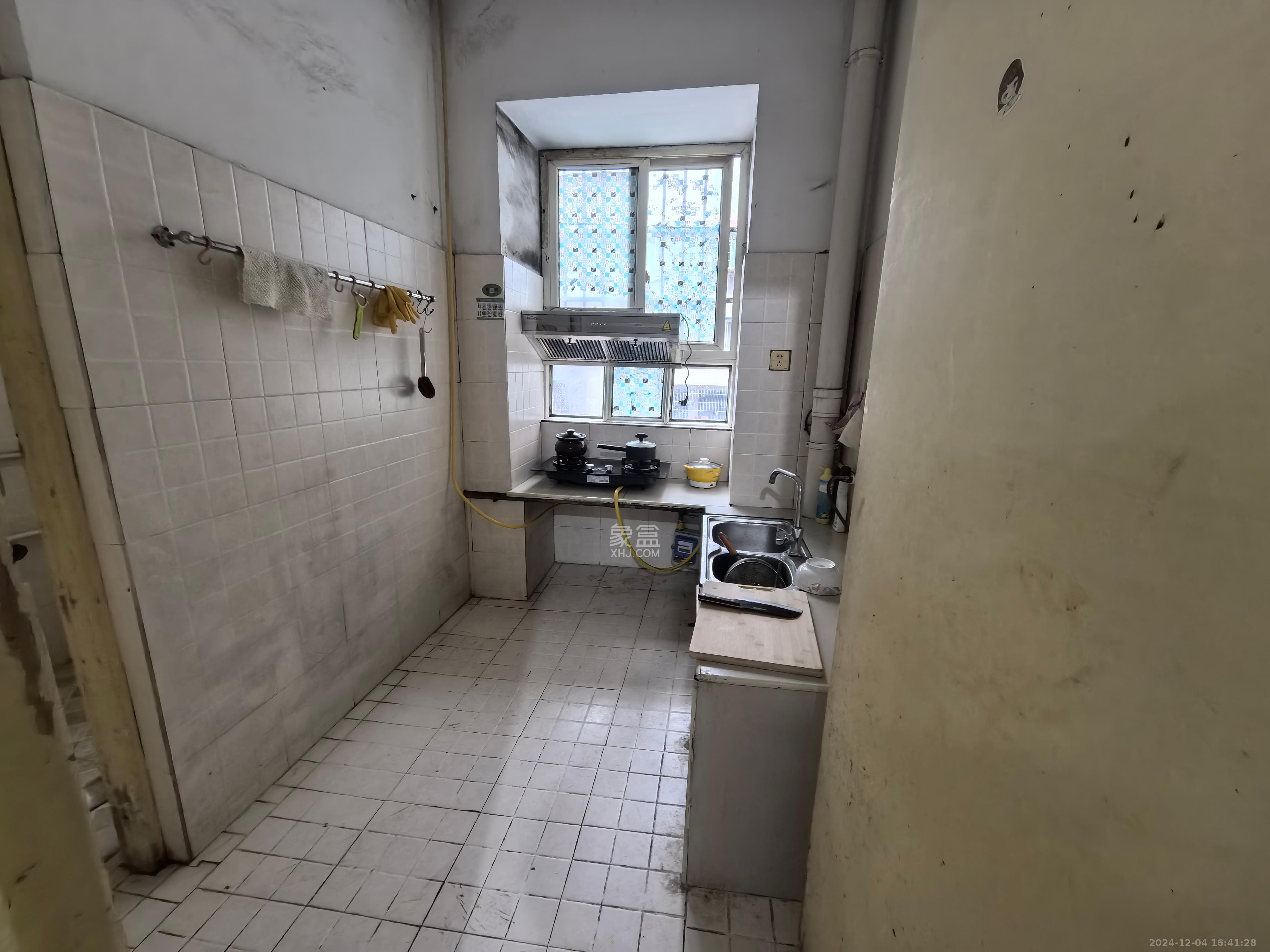 涂北社区-涂北新村 3室2厅1卫 1600.0元/月 涂北社区-涂北新村 3室2厅1卫 1600.0元/月室内图