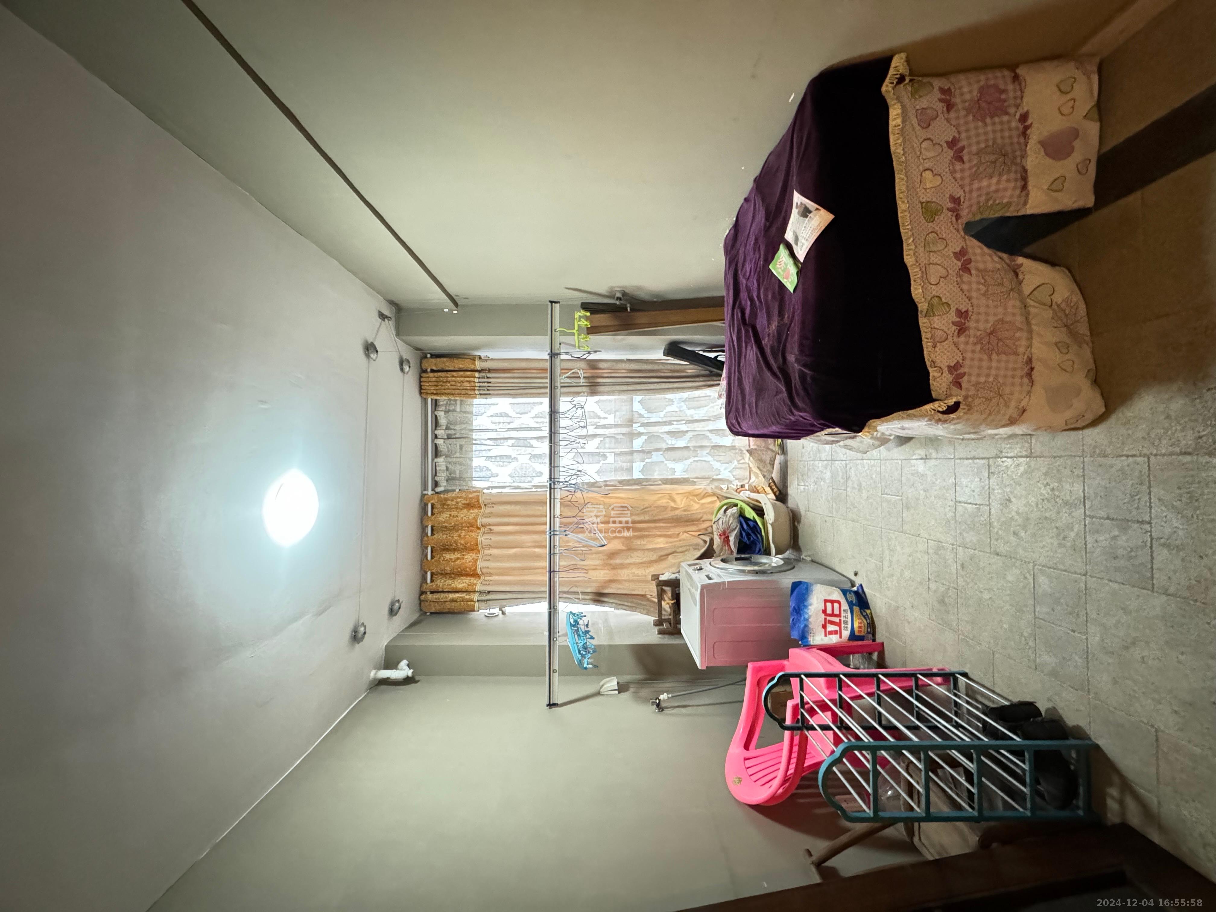 藏珑湖上国际花园 4室2厅2卫 4200.0元/月 藏珑湖上国际花园 4室2厅2卫 4200.0元/月室内图