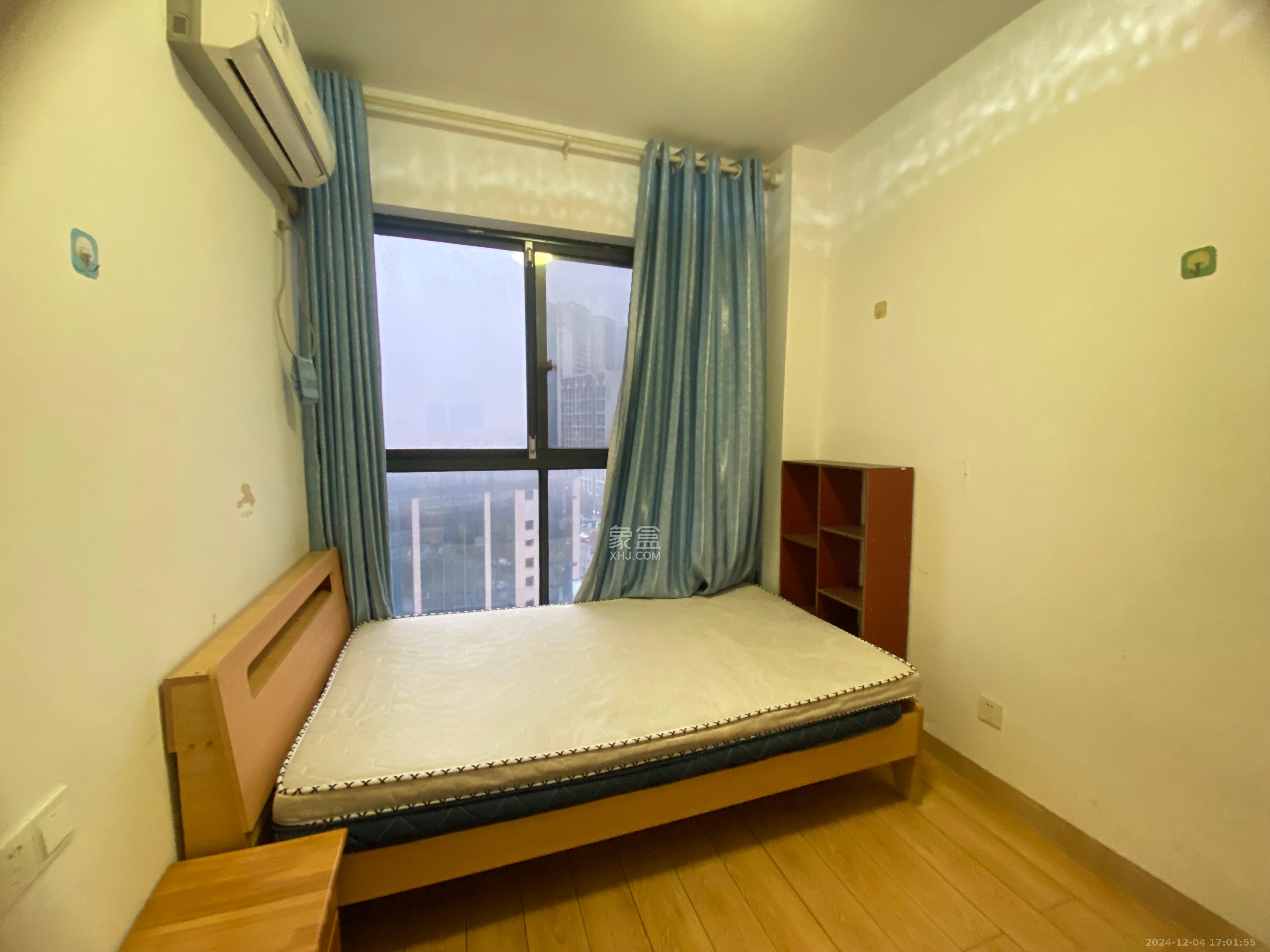 润芳园 3室2厅2卫 2300.0元/月 润芳园 3室2厅2卫 2300.0元/月室内图