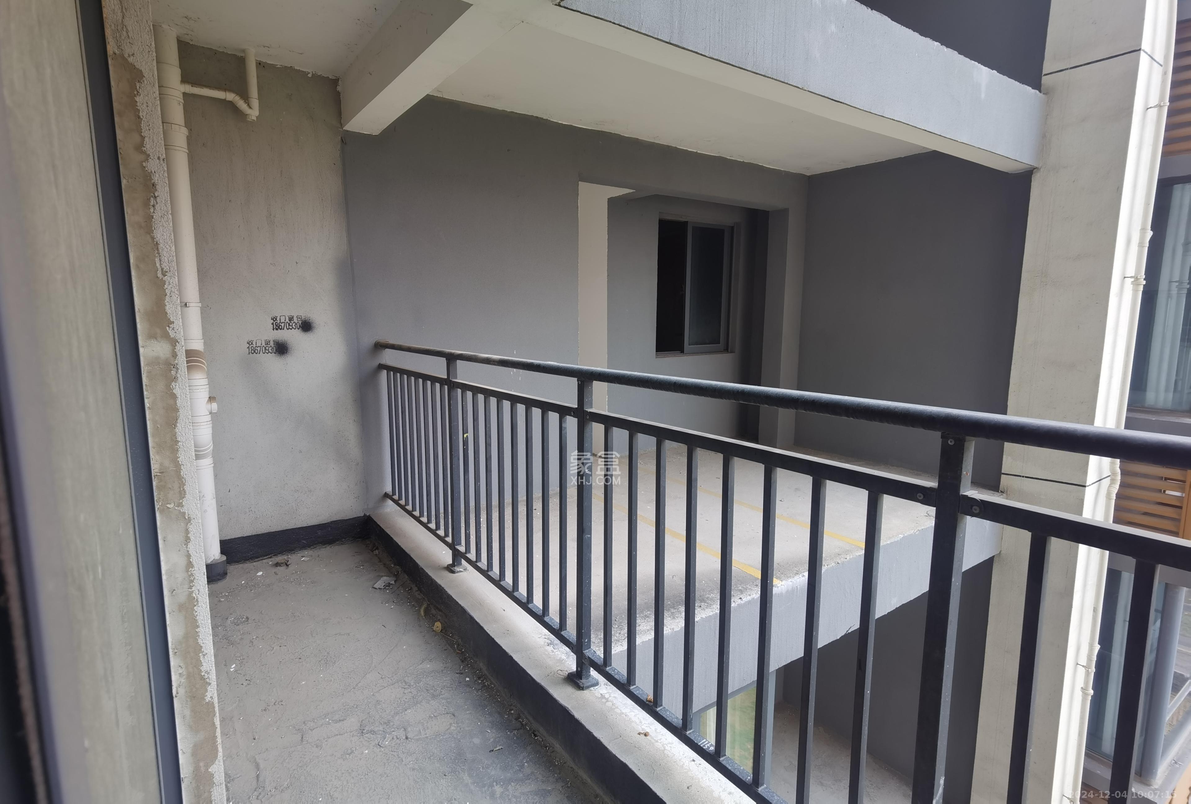 九华新城  4室2厅2卫   53.80万 九华新城  4室2厅2卫   53.80万阳台