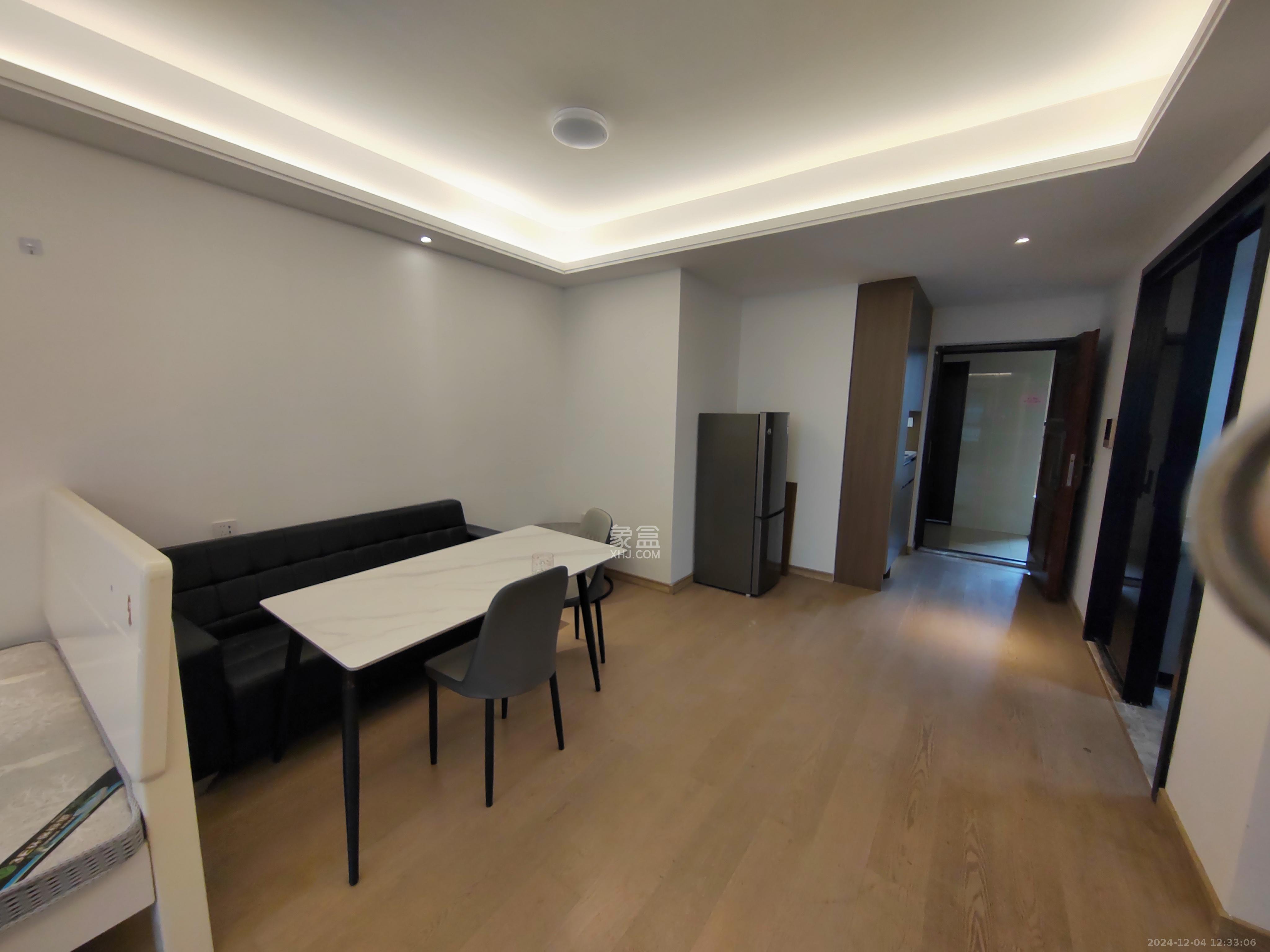 澳海谷山府 3室2厅1卫 2000.0元/月 澳海谷山府 3室2厅1卫 2000.0元/月室内图