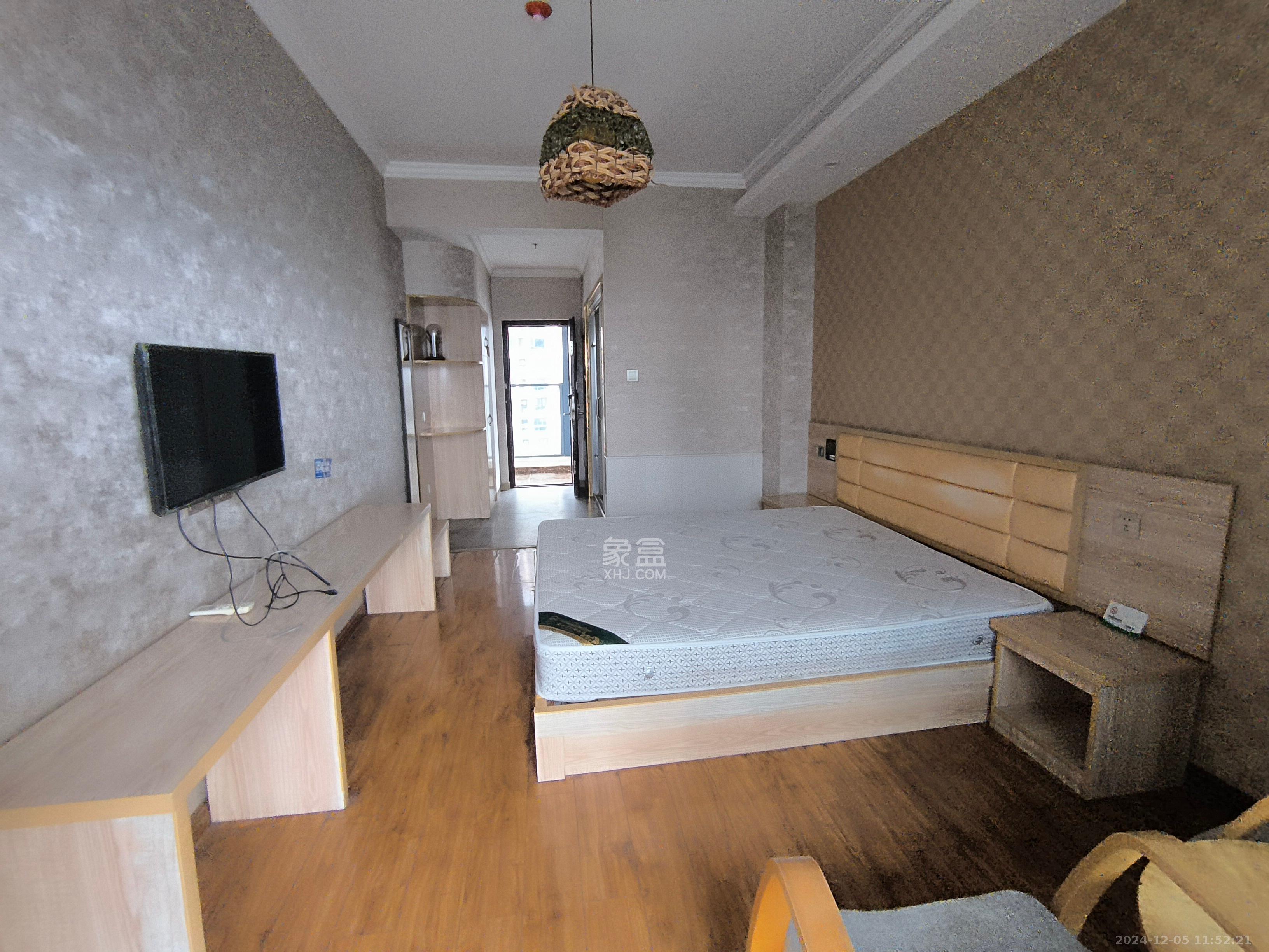 绿地中央广场 1室1厅1卫 1600.0元/月 绿地中央广场 1室1厅1卫 1600.0元/月室内图