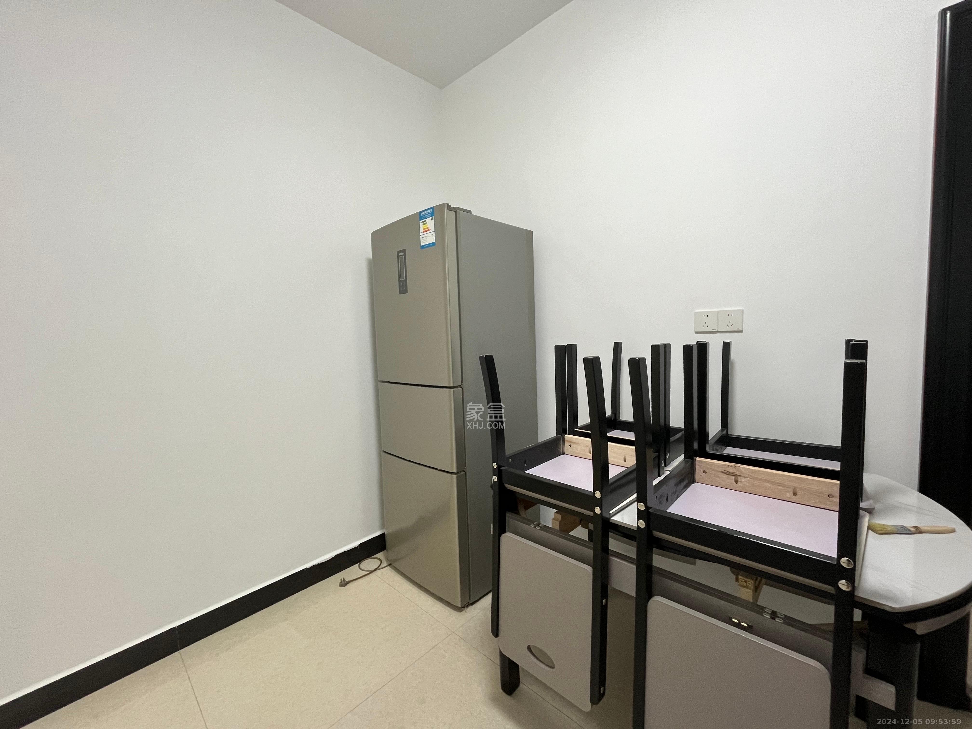 花桥钢材市场(花桥小区) 1室1厅1卫 1100.0元/月 花桥钢材市场(花桥小区) 1室1厅1卫 1100.0元/月室内图