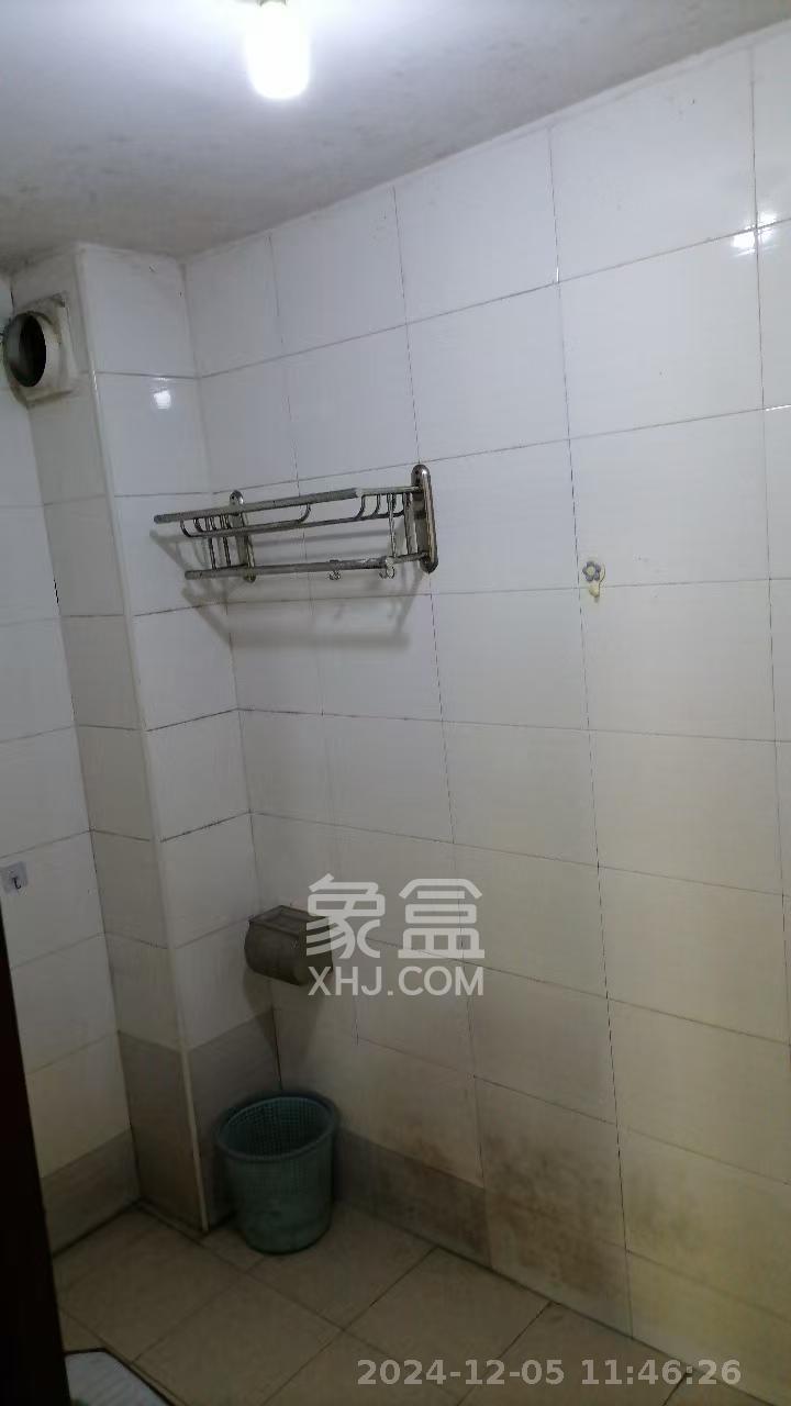蚌塘小区  1室1厅1卫   1100.00元/月室内图