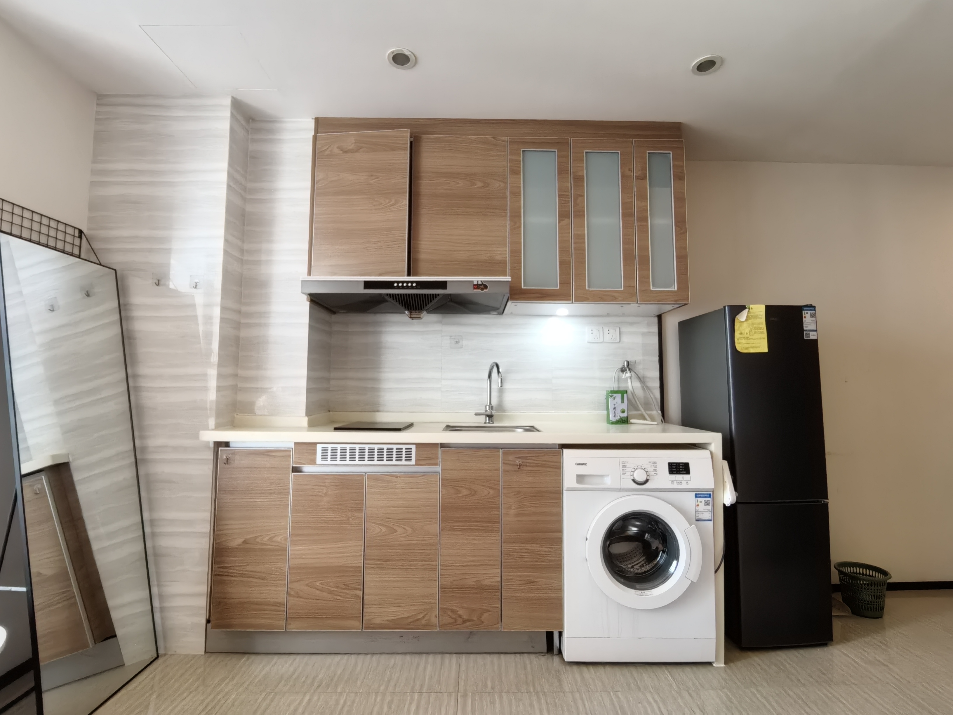 恒大外滩 1室1厅1卫 1600.0元/月 恒大外滩 1室1厅1卫 1600.0元/月室内图