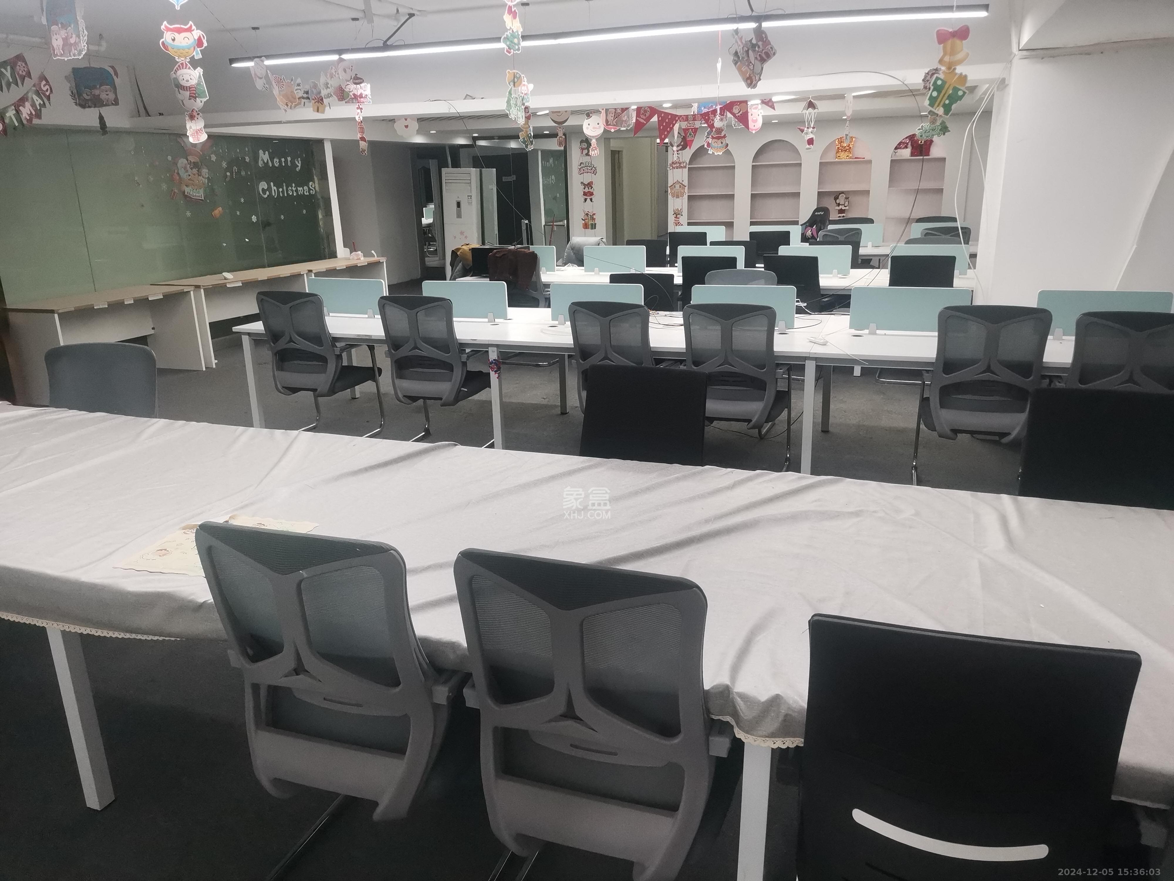 东方芙蓉 1室1厅1卫 21000.0元/月 东方芙蓉 1室1厅1卫 21000.0元/月室内图