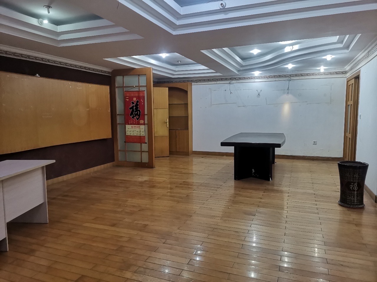 世贸中心 3室2厅1卫 138.0万 世贸中心 3室2厅1卫 138.0万客厅