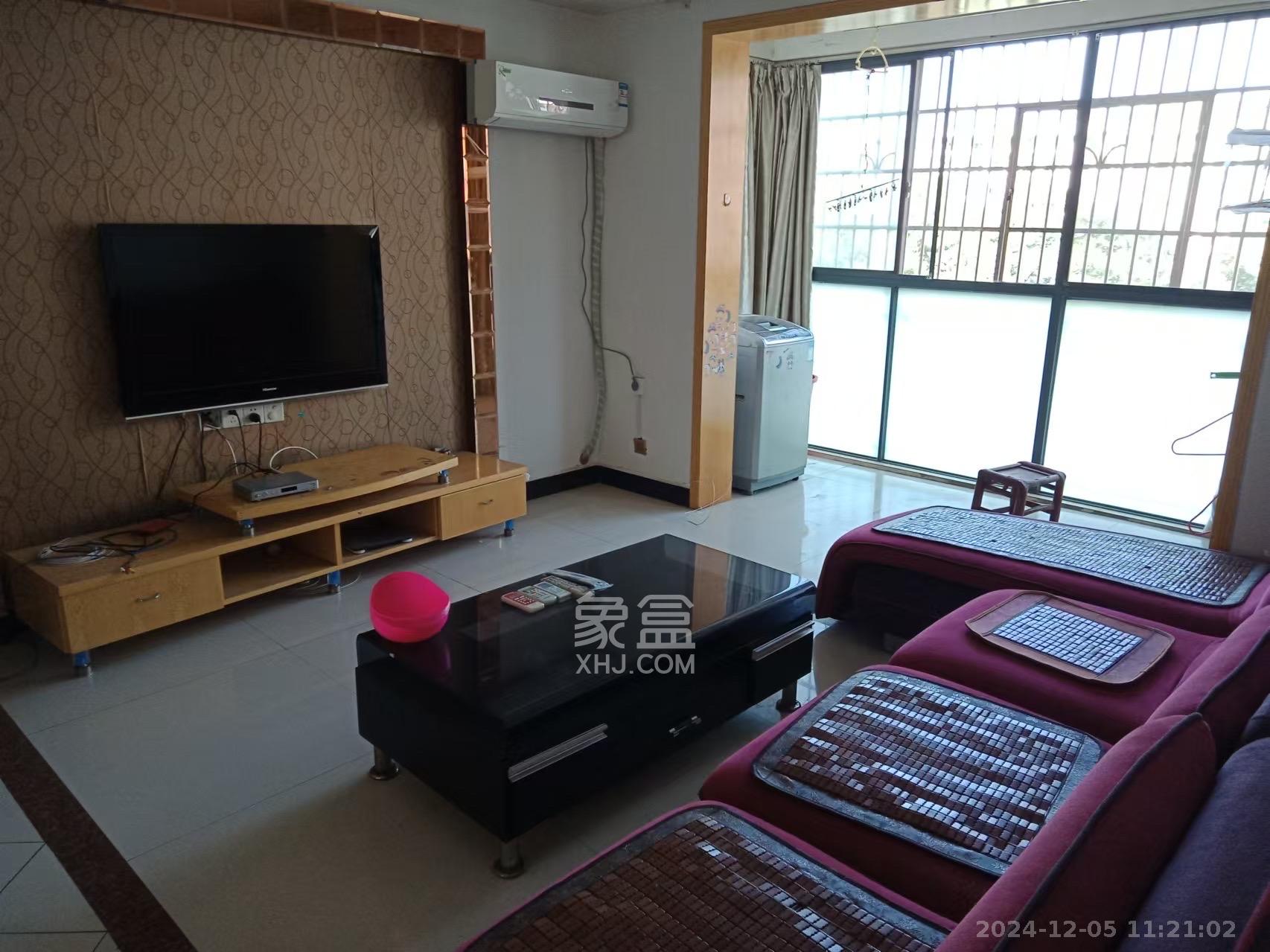 万丽景园 1室2厅1卫 1720.0元/月 万丽景园 1室2厅1卫 1720.0元/月室内图