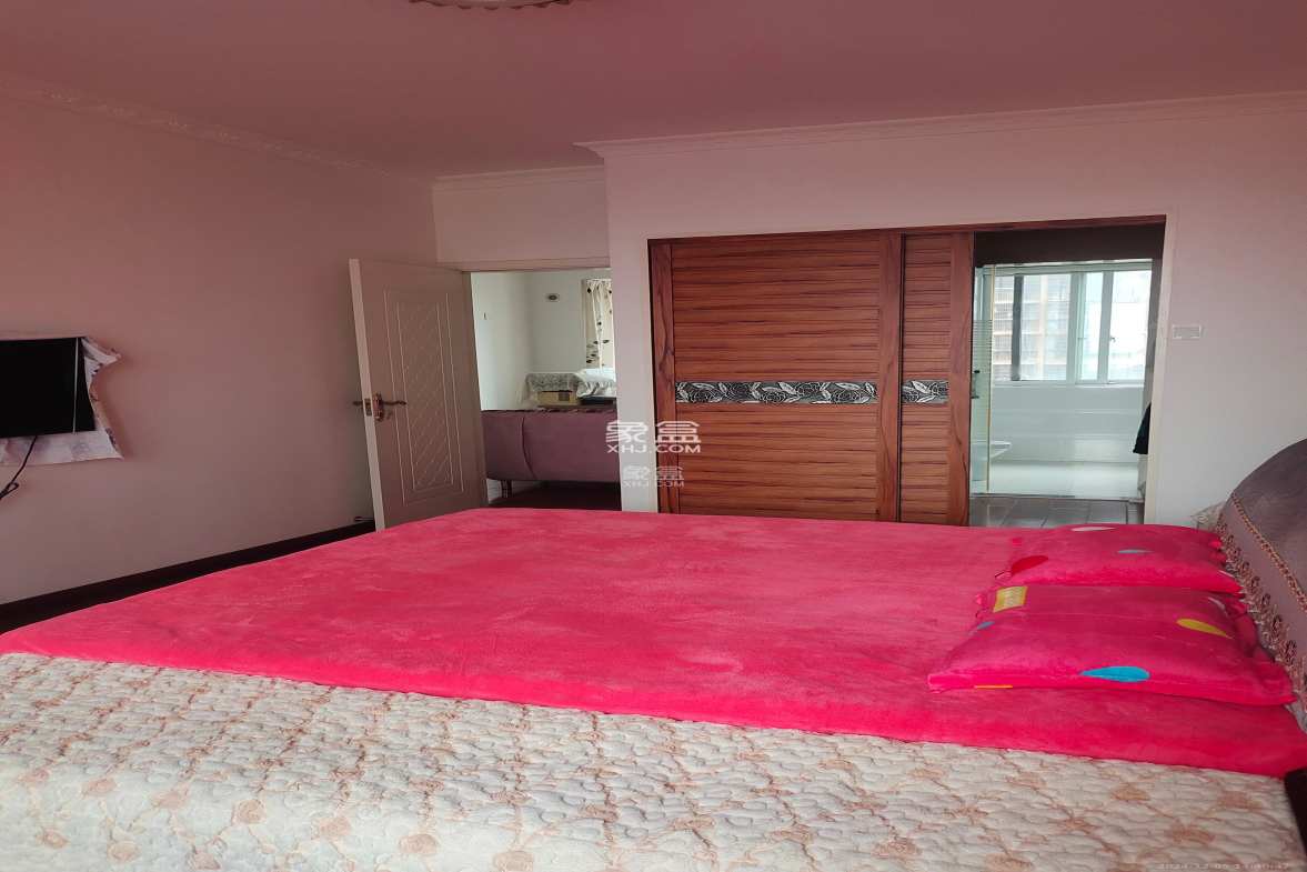 先锋东外滩  4室2厅2卫    4000.0元/月 先锋东外滩  4室2厅2卫    4000.0元/月室内图