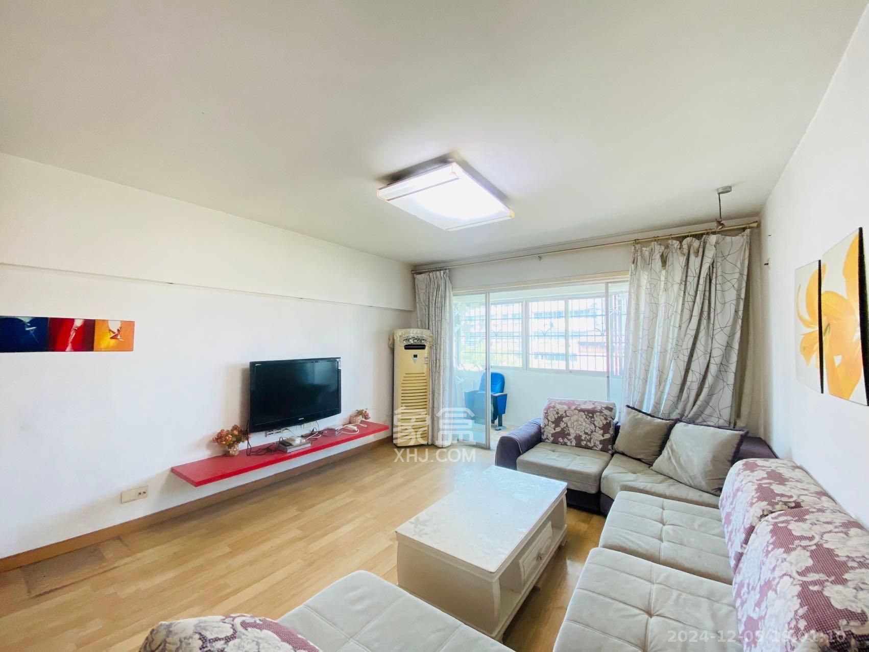 佳远小区(汽车西站) 3室2厅2卫 2200.0元/月 佳远小区(汽车西站) 3室2厅2卫 2200.0元/月室内图