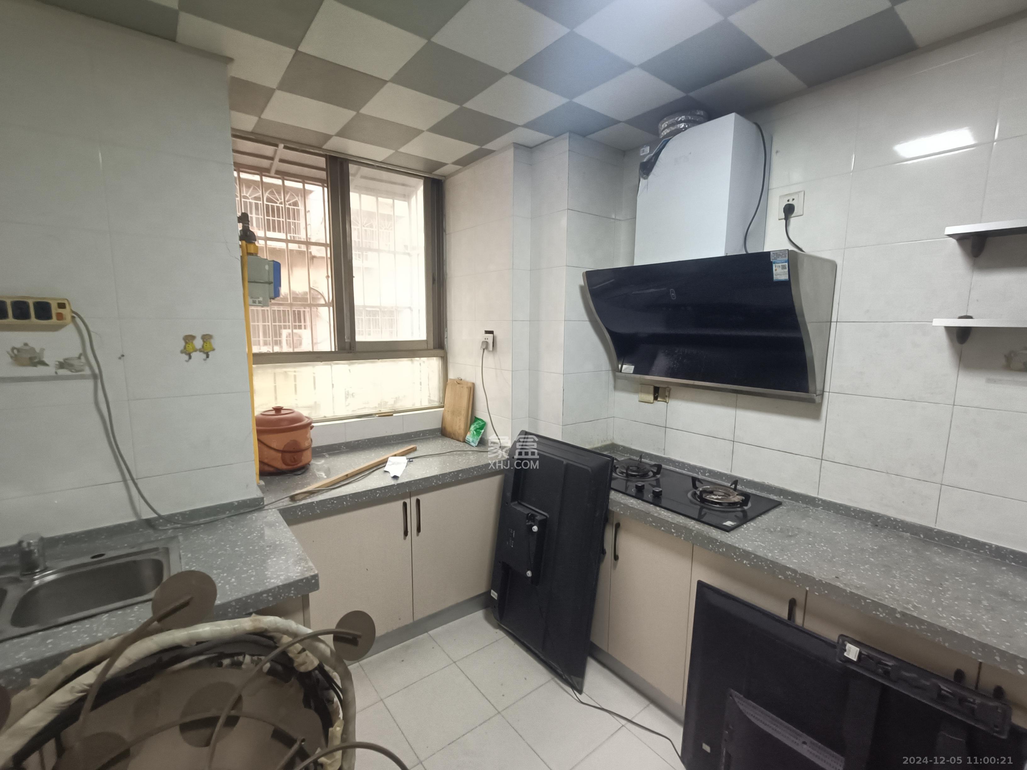 金泰小区 4室2厅1卫 3000.0元/月 金泰小区 4室2厅1卫 3000.0元/月室内图