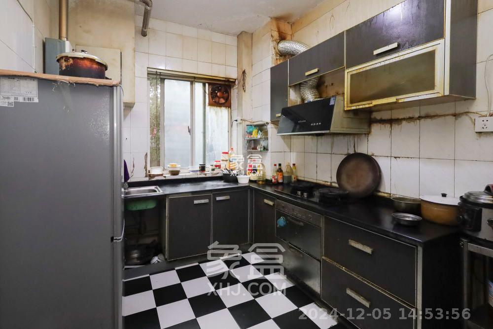 英才园丰颐苑 5室2厅2卫 4000.0元/月 英才园丰颐苑 5室2厅2卫 4000.0元/月室内图